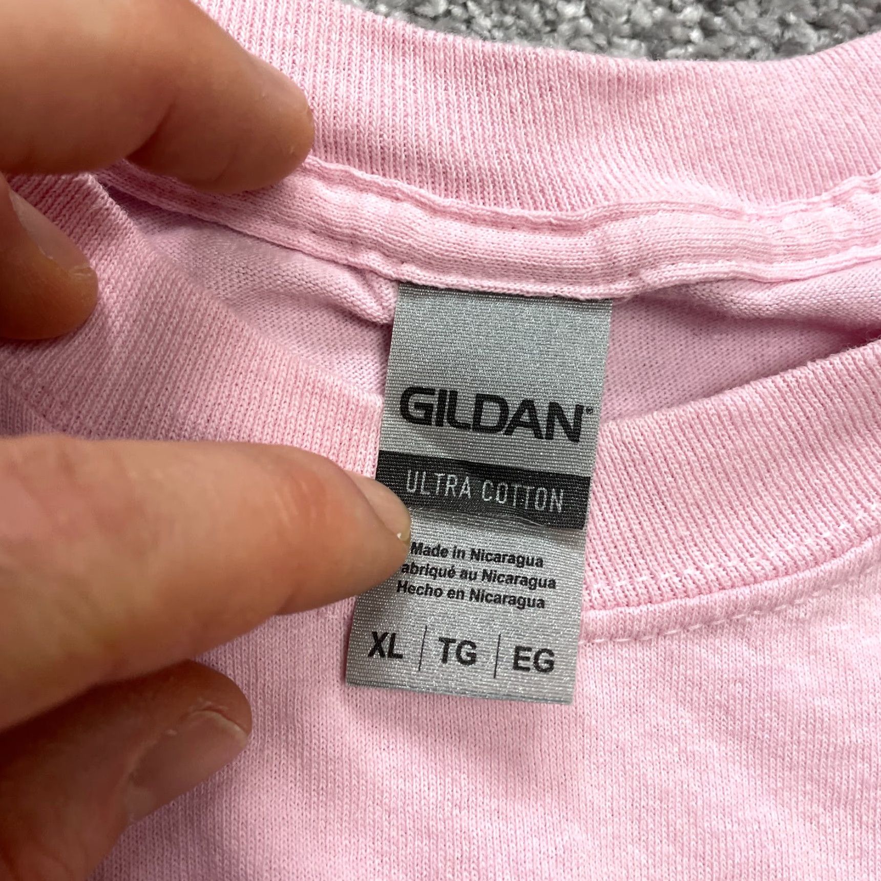 Gildan Gildan Ultra Cotton Shirt XL Pink Long Sleeve Crew Blu Booky Stay Wild Unisex Adults T-Shirt Vintage No Size US XL / EU 56 / 4 - 5 Thumbnail
