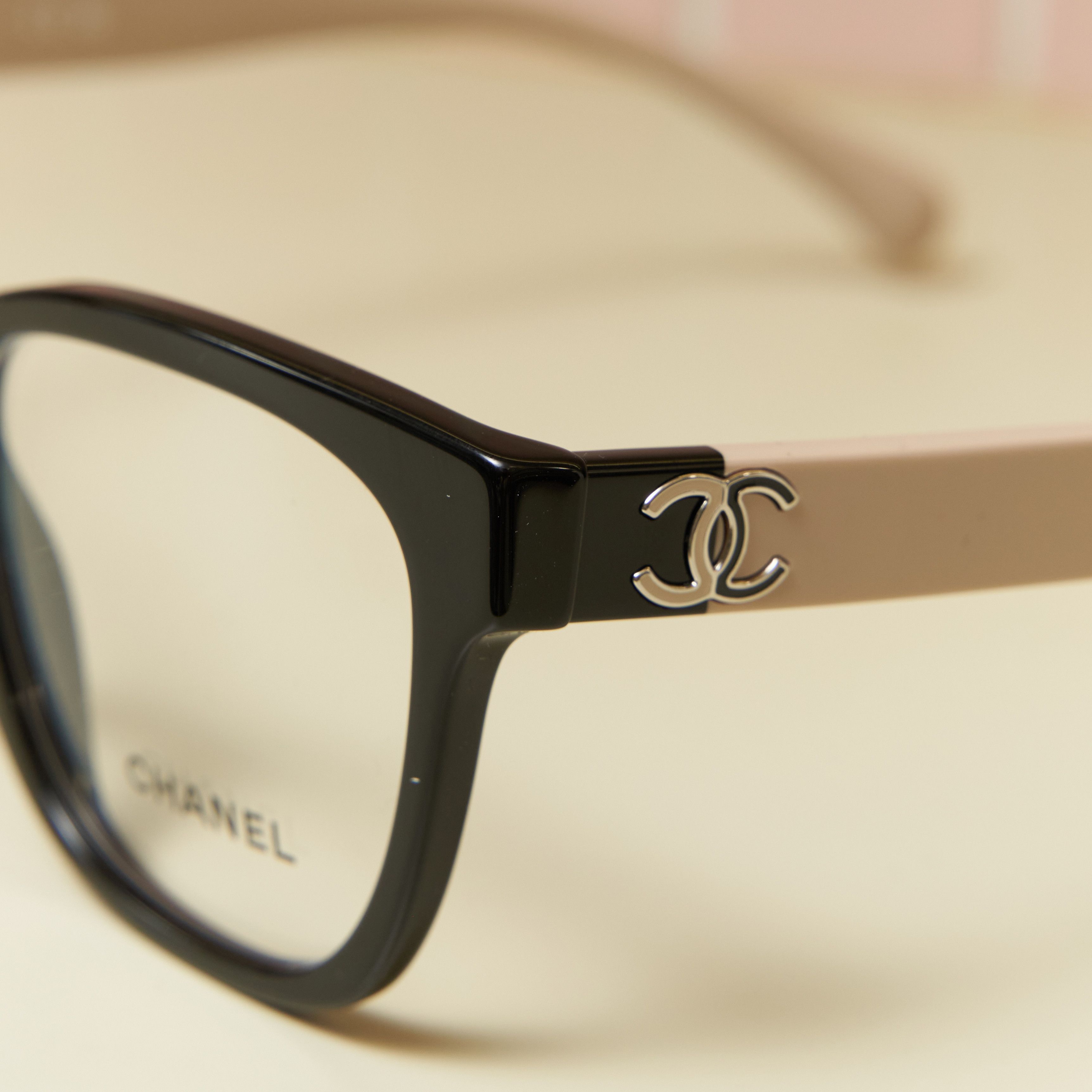 Chanel CHANEL 0CH3472 C534 Sunglasses BLACK/BEIGE Size ONE SIZE - 2 Thumbnail