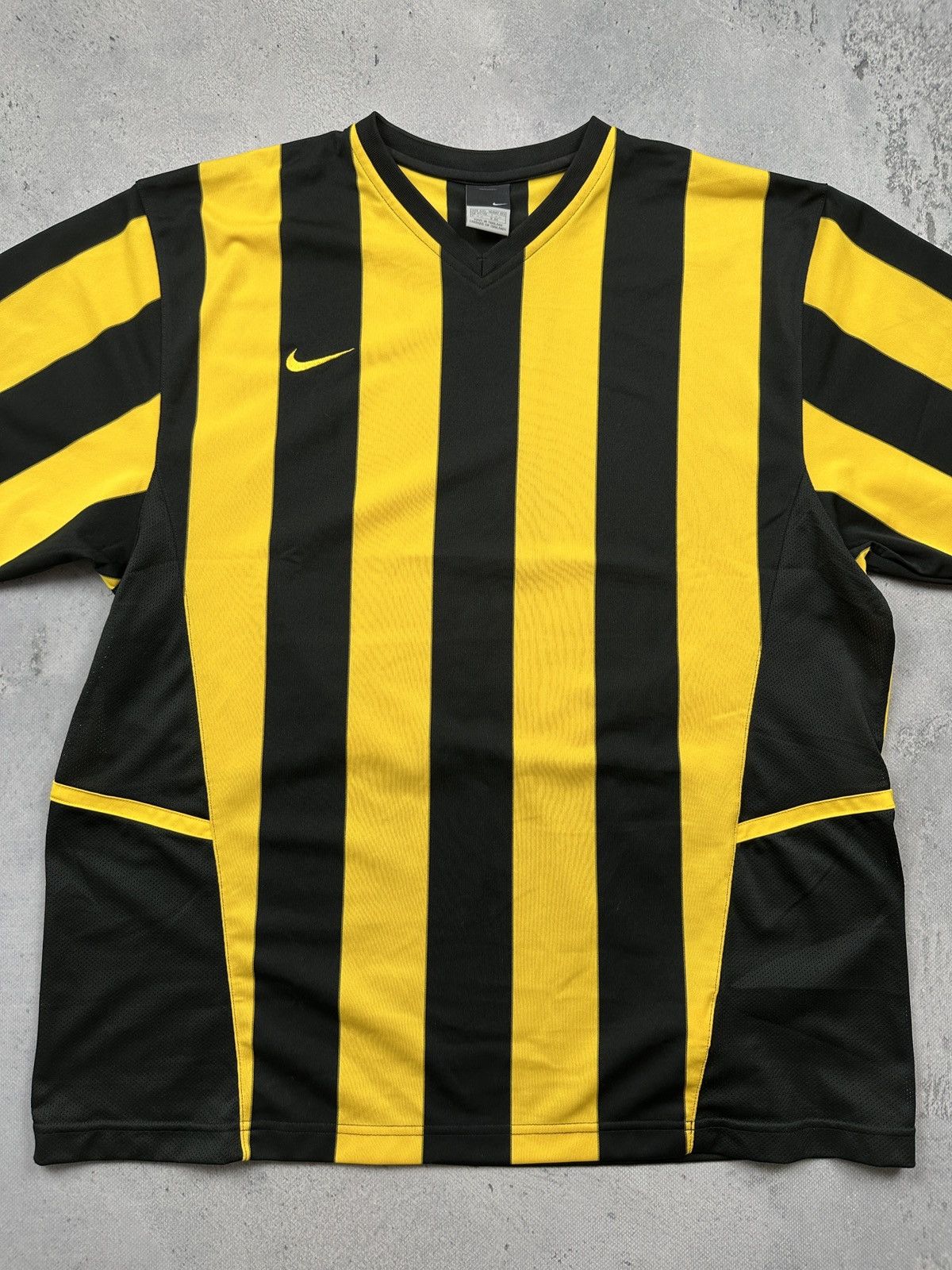 Nike Vintage Nike Striped Football Jersey Yellow Black XXL y2k Size US XXL / EU 58 / 5 - 12 Thumbnail