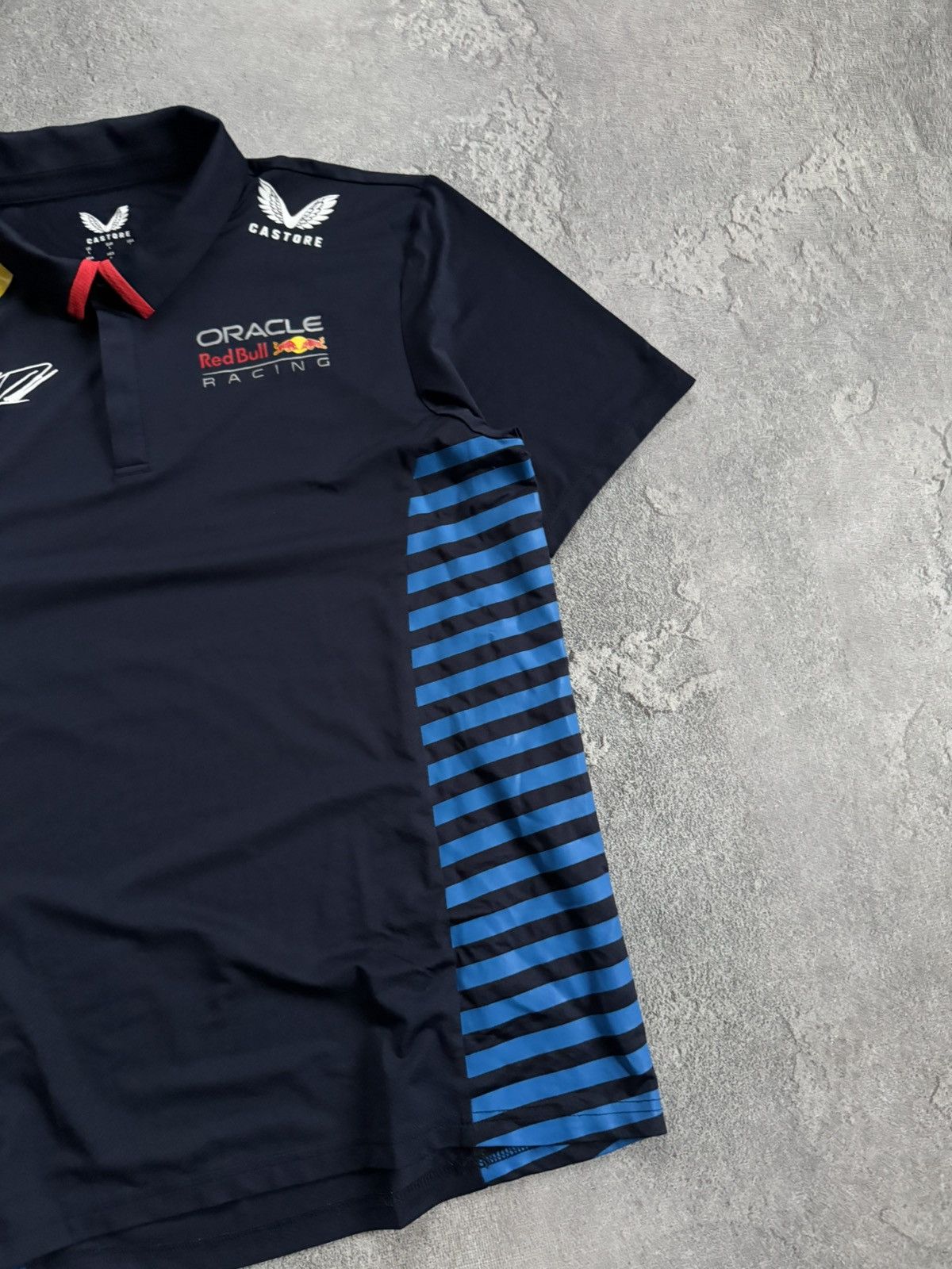 Formula 1 Max Verstappen Polo Tee Red Bull Castore Oracle racing F1 Size US L / EU 52-54 / 3 - 11 Thumbnail