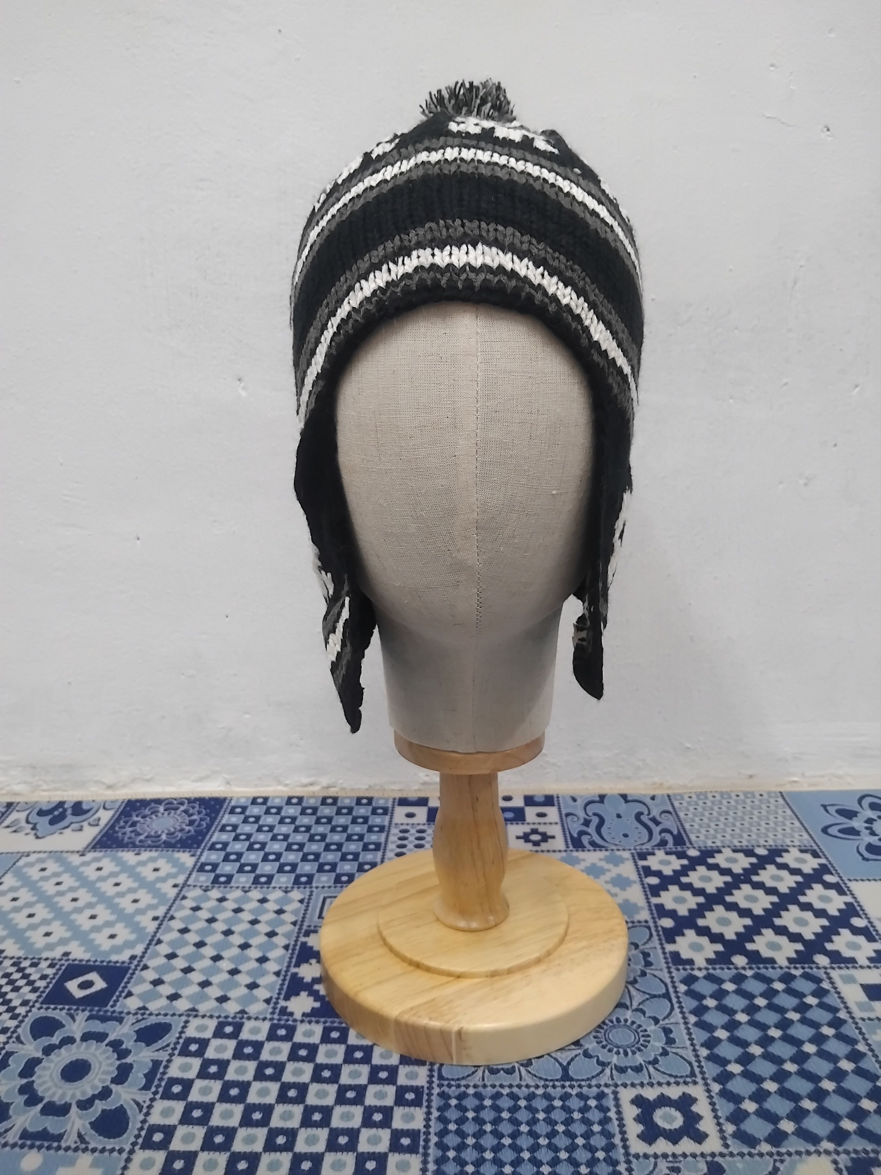 Japanese Brand Skull black white beanie Size ONE SIZE - 4 Thumbnail