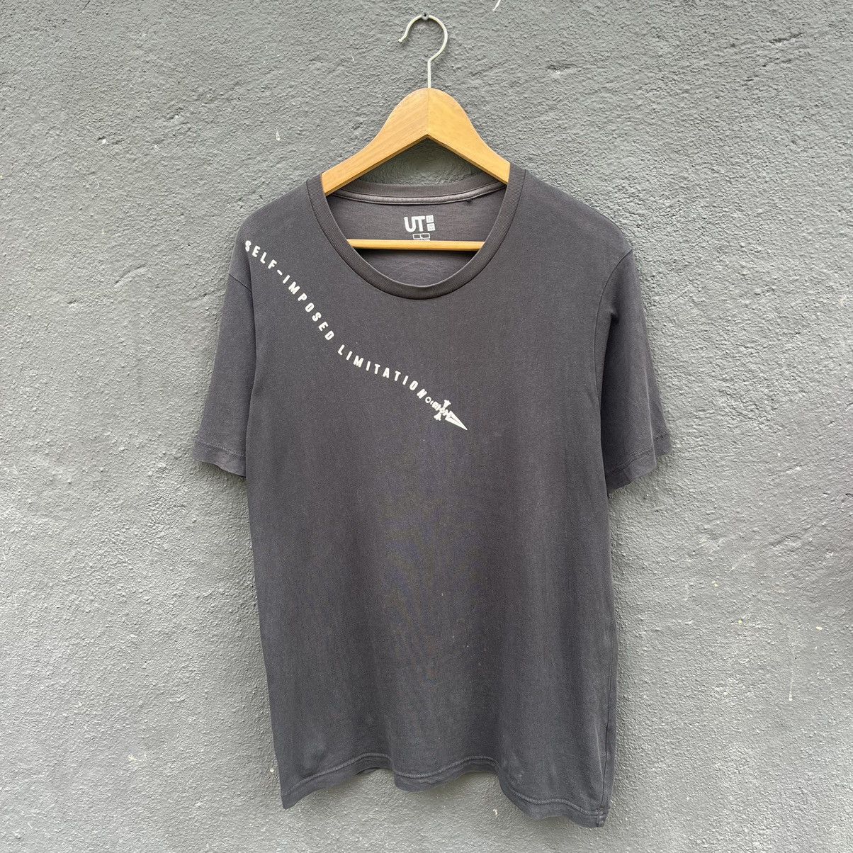 Uniqlo Thrashed Faded Curarpikt Hunter x Hunter Anima Tee Size US L / EU 52-54 / 3 - 3 Thumbnail