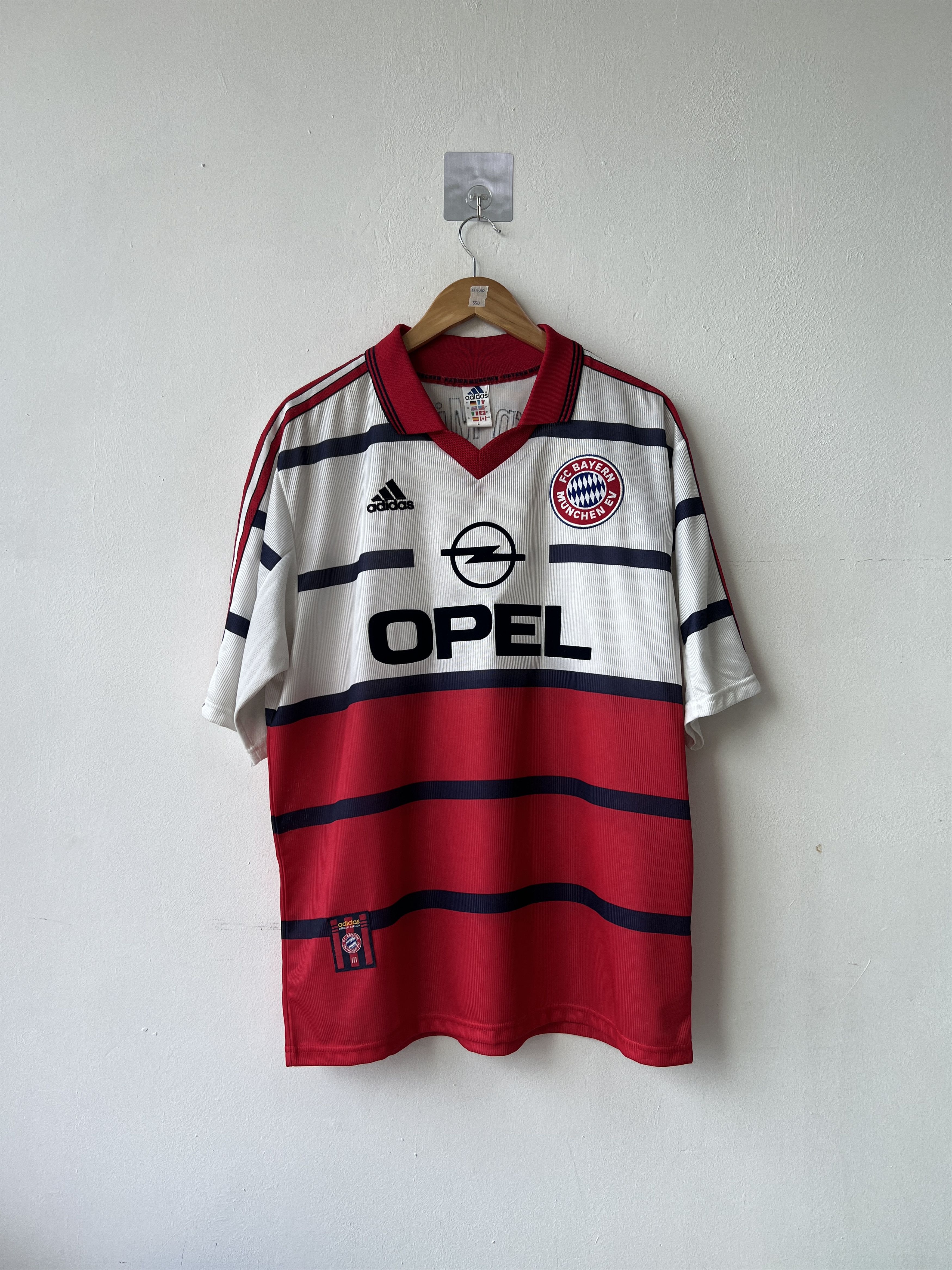 Adidas (L) Bayern Munich 1998-00 Away Kit Size US L / EU 52-54 / 3 - 1 Thumbnail