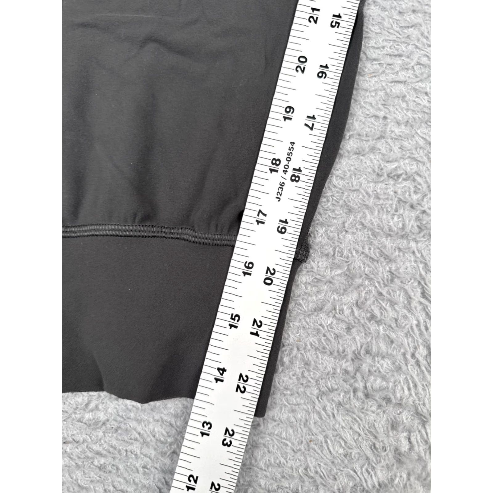 Lululemon VINTAGE Lululemon Pants Women 4 Gray Align Jogger Crop 23" Nulu Fabric W6ATAS Size 27" / US 4 / IT 40 - 6 Thumbnail