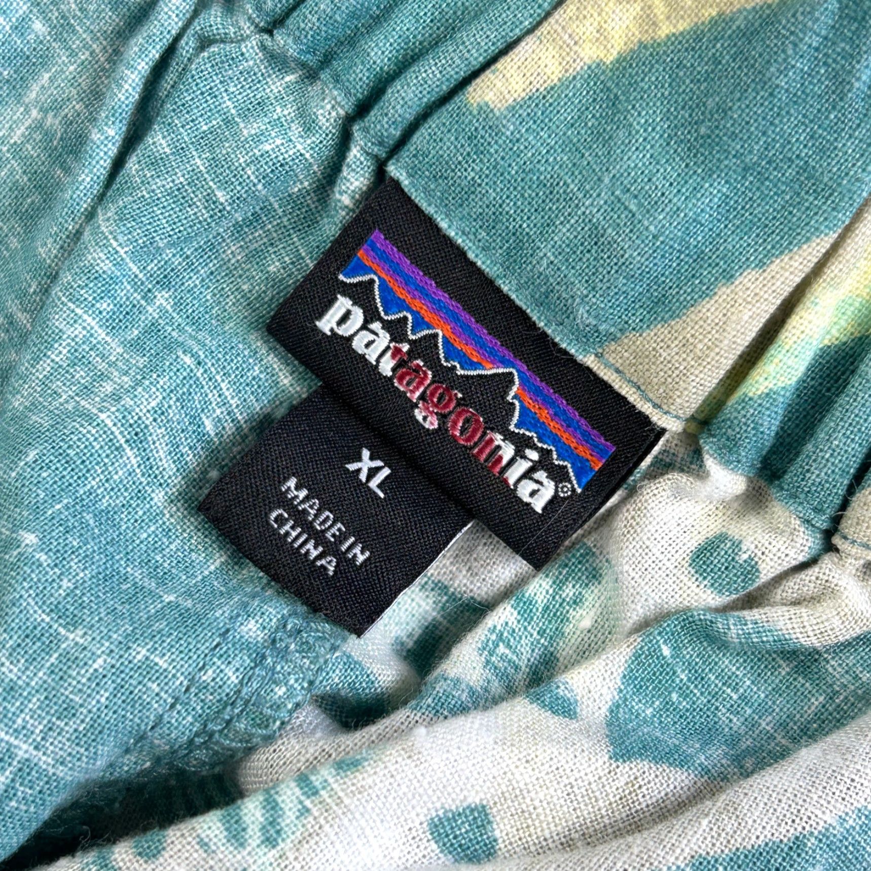 Patagonia Patagonia Women’s Garden Island Shorts XL Hemp Blend Palms Green Floral Beach Tropical Aloha Classic Beachwear Womens XL Green Size 40" / US 18 - 7 Thumbnail