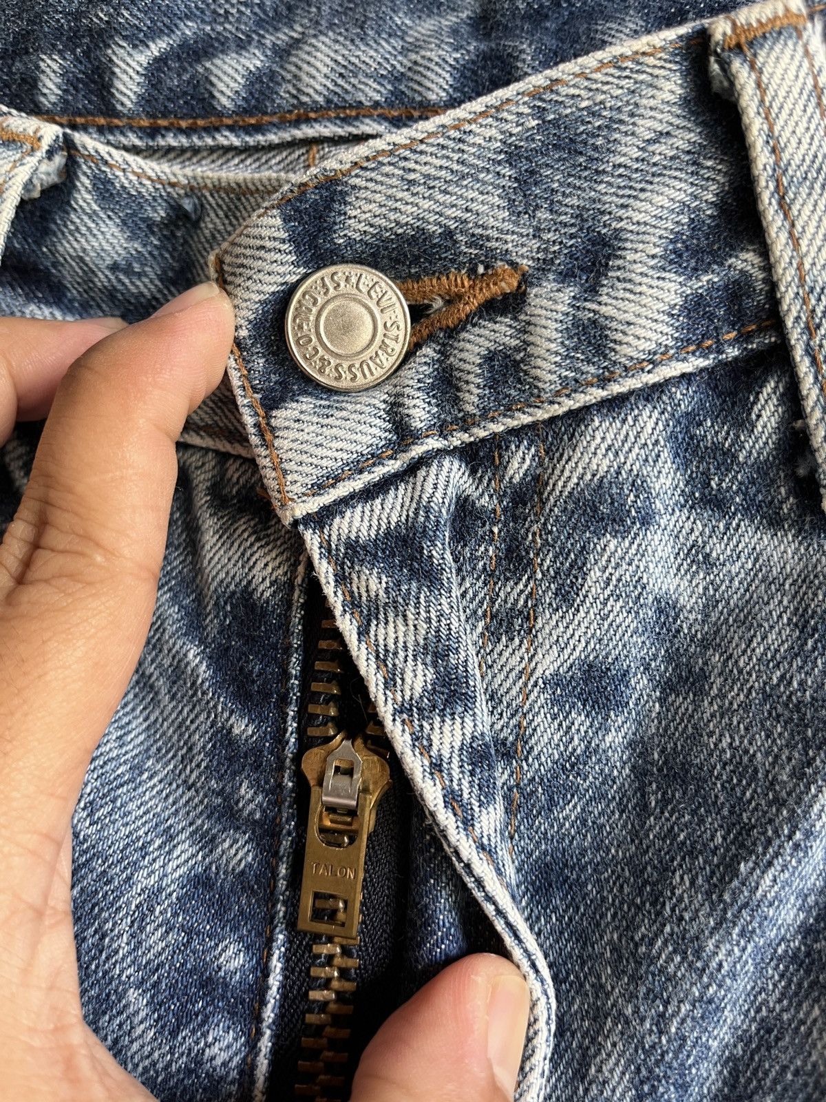 Levi's 80s Levis Big E Acid Wash Hidden Rivet Size US 32 / EU 48 - 6 Thumbnail