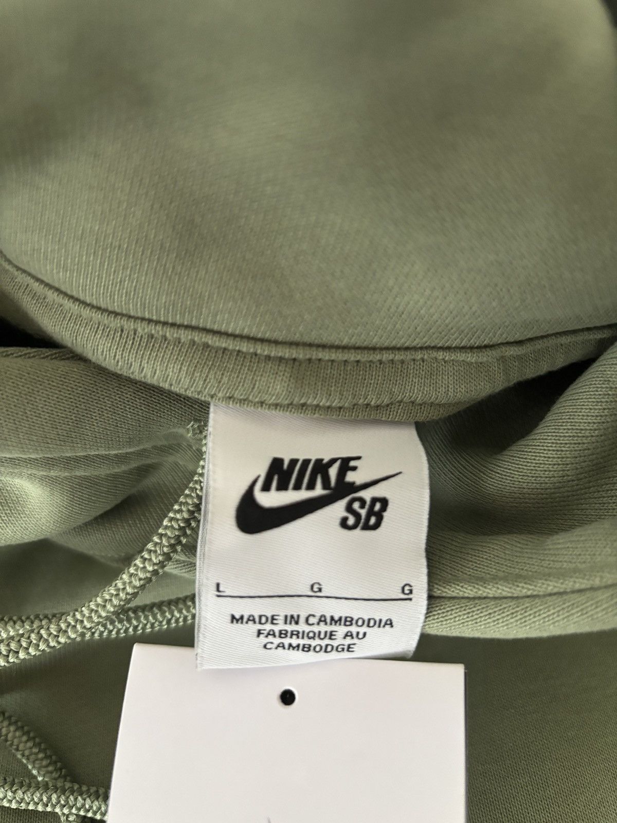 Born X Raised × Nike Hoodie Nike sb x born X raised on the turf Size US L / EU 52-54 / 3 - 6 Thumbnail