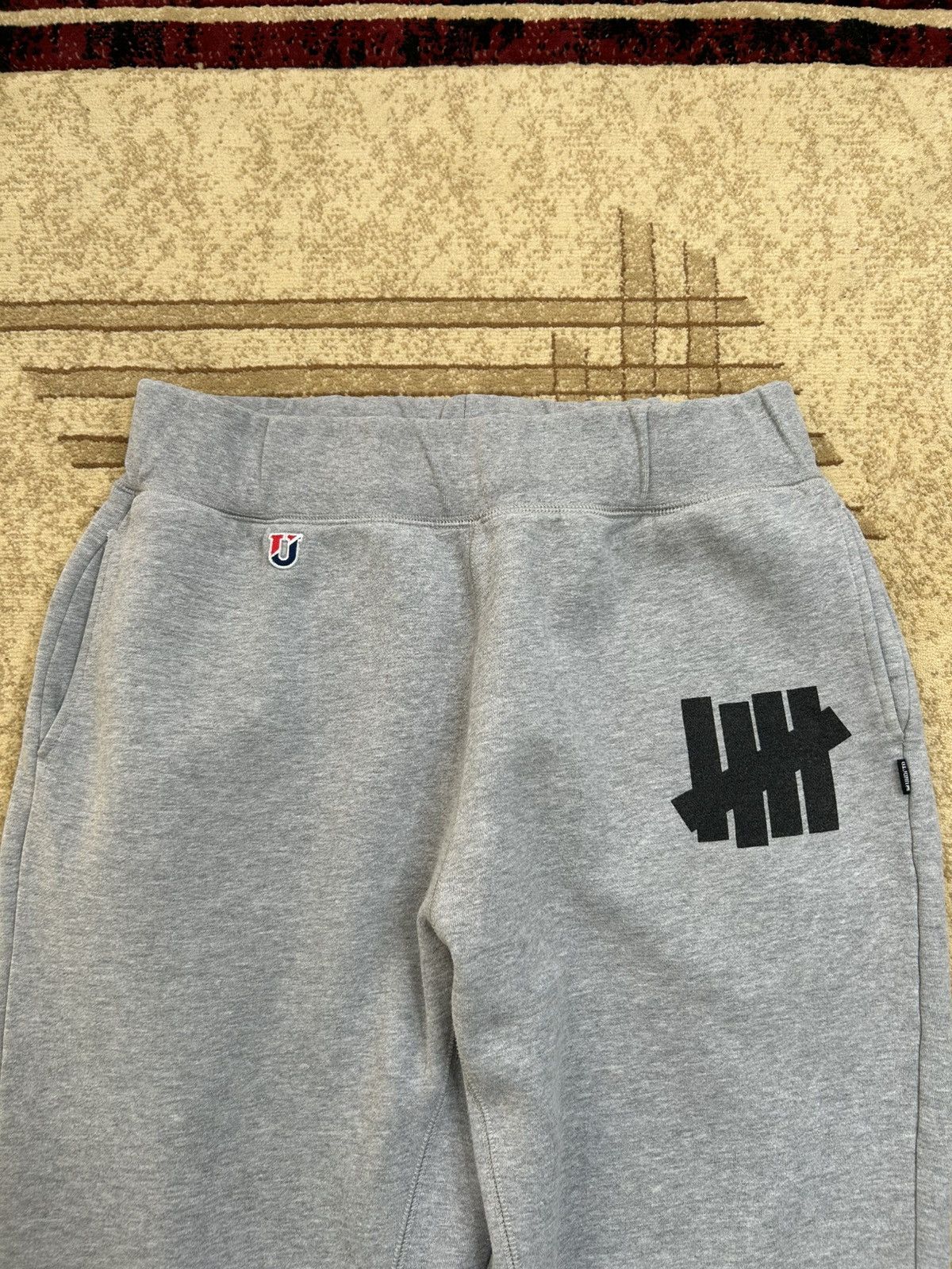Undefeated Undefeated 5 Strike Gray Sweatpants Size US 32 / EU 48 - 3 Thumbnail