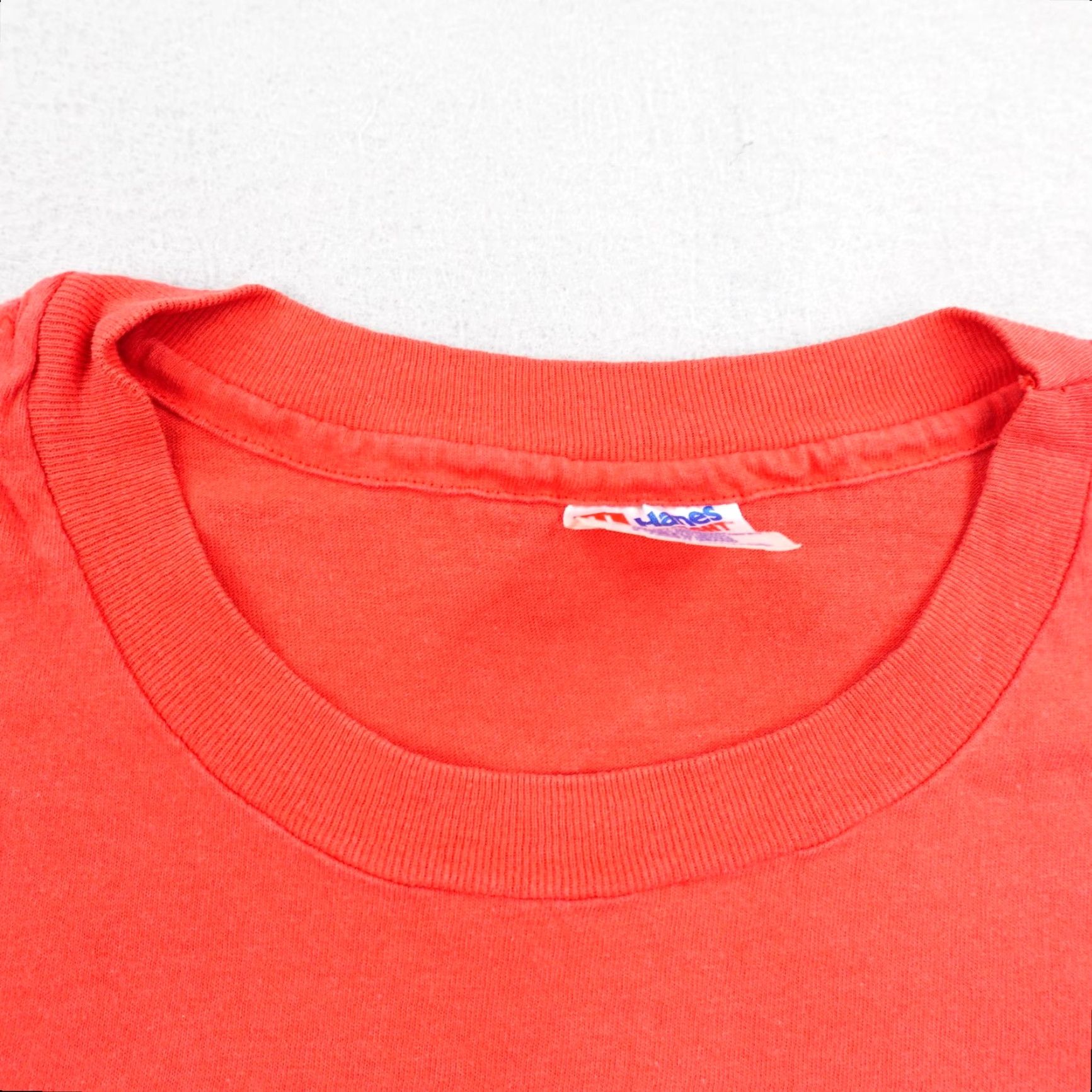 Hanes VINTAGE Petes Wicked Ale Shirt Mens XL Beer 90s Graphic Print Crew Neck Short Sleeve Cotton Heavyweight Preshrunk Red N/A? Size US XL / EU 56 / 4 - 3 Thumbnail