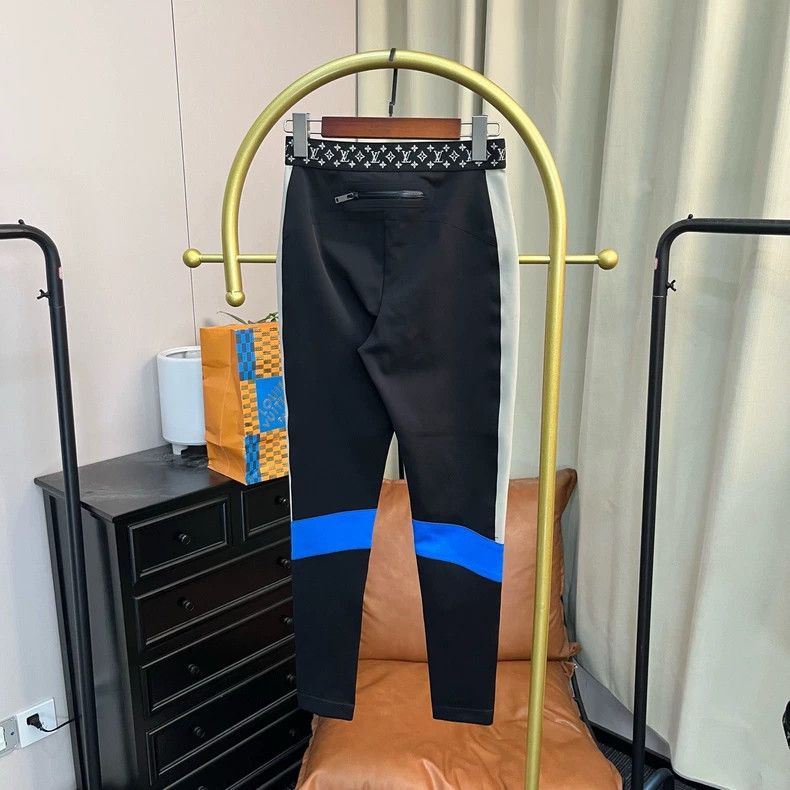 Louis Vuitton Louis Vuitton Black hem logo pants Size US 36 / EU 52 - 2 Thumbnail