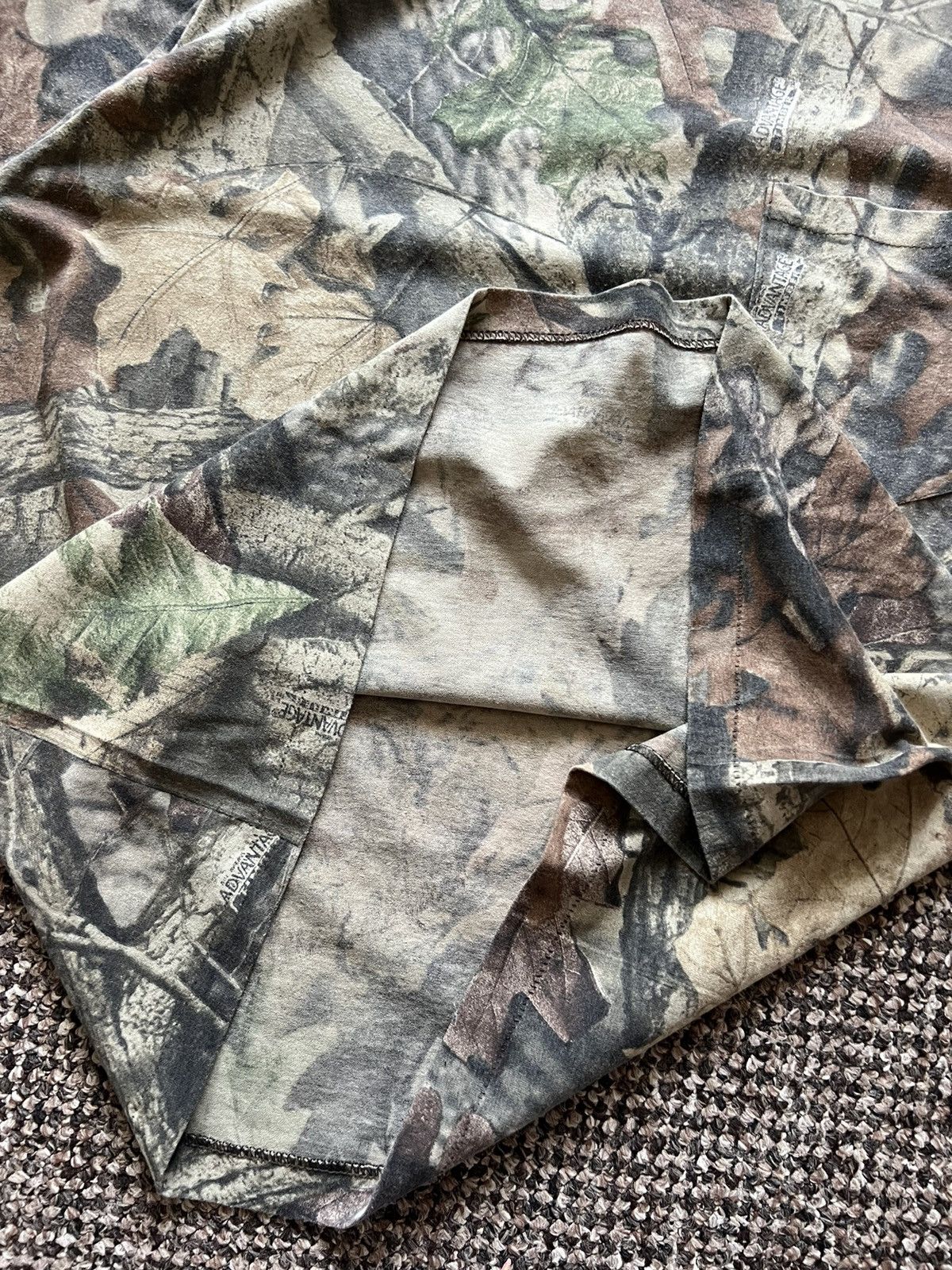 Vintage Vintage Realtree T Shirt Made in USA XL Size US XL / EU 56 / 4 - 8 Thumbnail