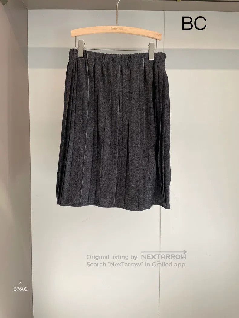 Brunello Cucinelli Brunello Cucinelli Black and Grey Beaded Skirt Size 27" / US 4 / IT 40 - 1 Thumbnail