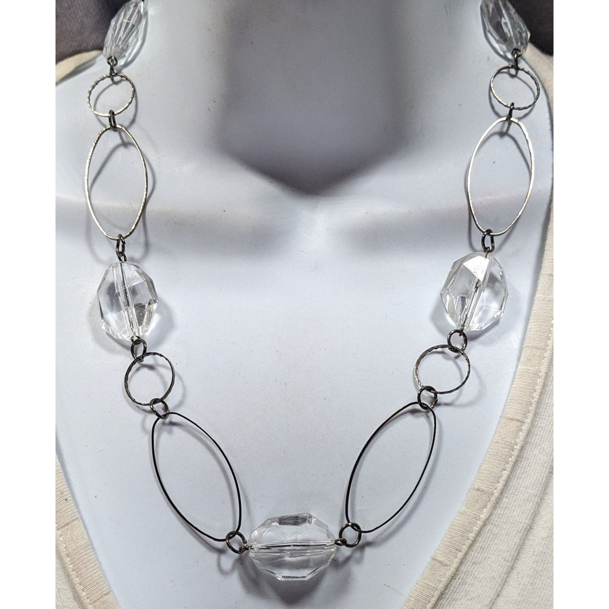 Other Retro Clear Gemmed Silver Link Casual Necklace Size ONE SIZE - 2 Thumbnail