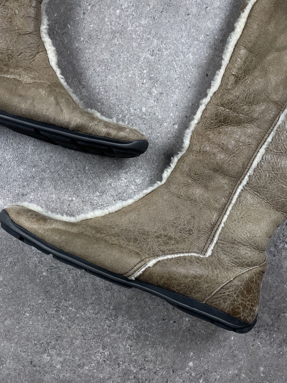 Prada Vintage 00s prada archive sheepskin snow boots y2k rare Size US 7 / IT 37 - 3 Thumbnail
