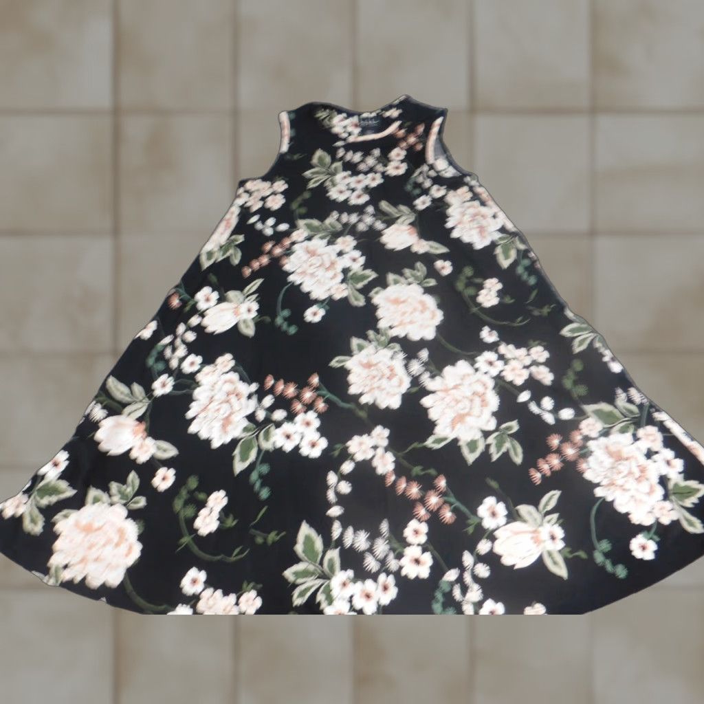 Nicole Miller Nicole Miller dress xs black Floral womens A-line stretch Knee Length Lined Polyest­er Spandex Knit Casual Summer Size XS / US 0-2 / IT 36-38 - 1 Thumbnail