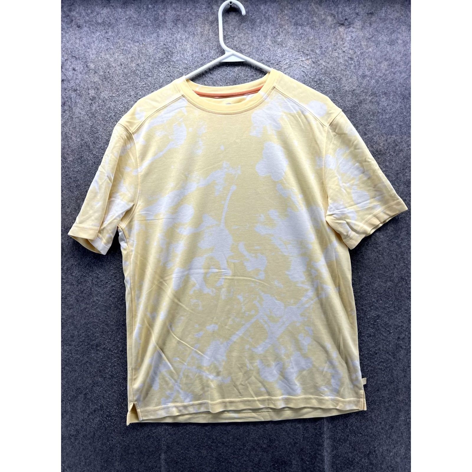 Tommy Bahama Tommy Bahama Shirt Mens Small Yellow Bleach Dye Tagless Tee Summer Casual Short Sleeve Crew Neck Jersey Tee Mens S Size US S / EU 44-46 / 1 - 2 Thumbnail