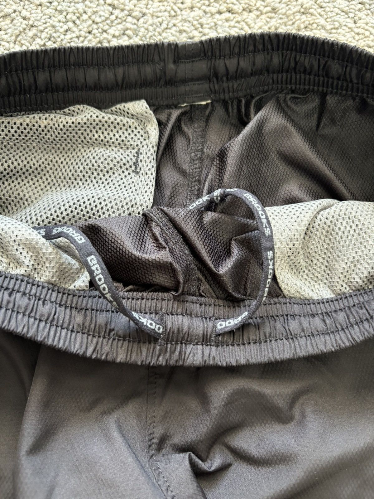 Brooks Black brooks running track pants Size US 30 / EU 46 - 9 Thumbnail