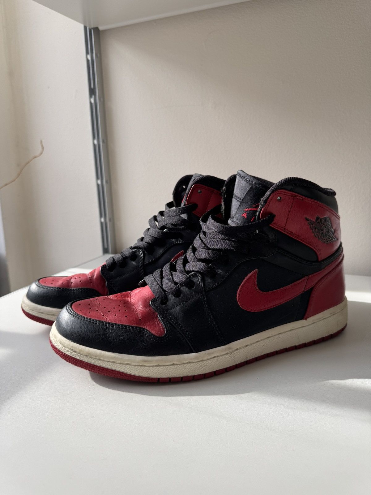 Nike Nike Air Jordan 1 High Retro DMP Chicago Bulls 09 Sz 9 Bred Size US 9 / EU 42 - 1 Thumbnail