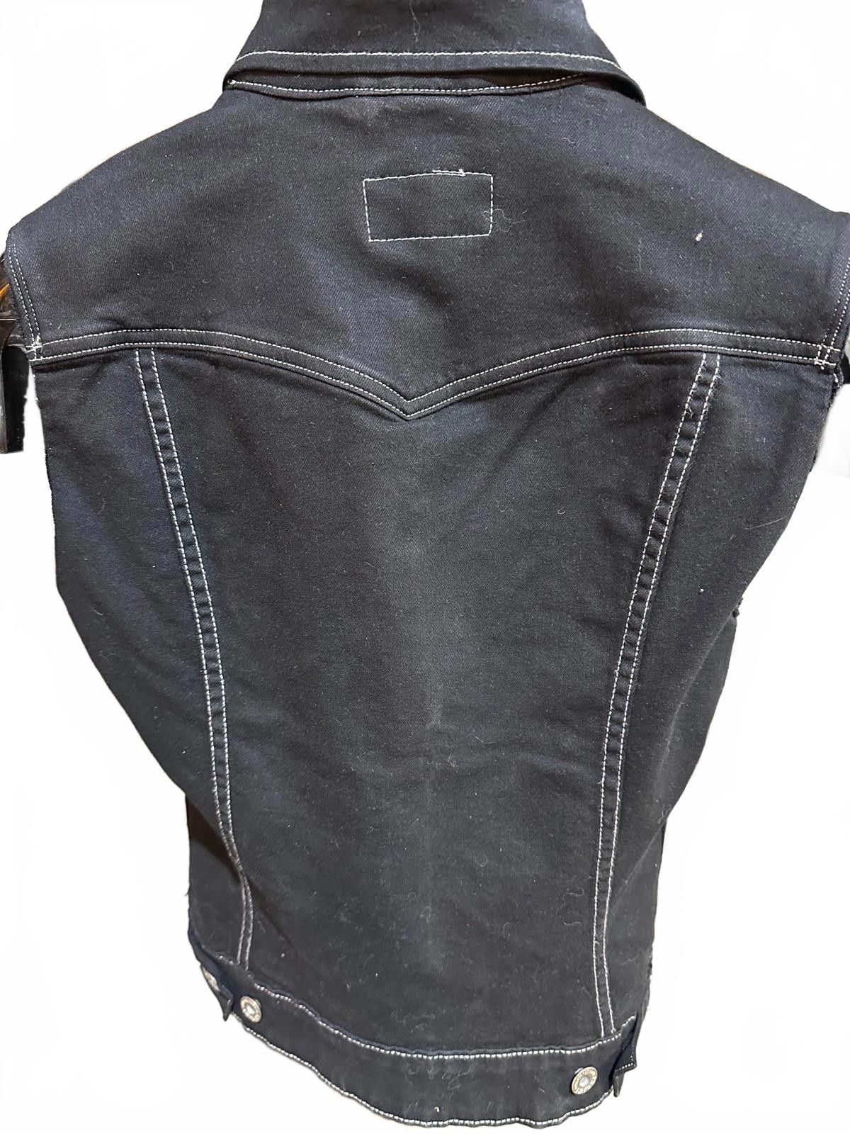 Other Levi’s Black Denim Trucker Vest Contrast Stitch Sz XS Size XS / US 0-2 / IT 36-38 - 2 Thumbnail