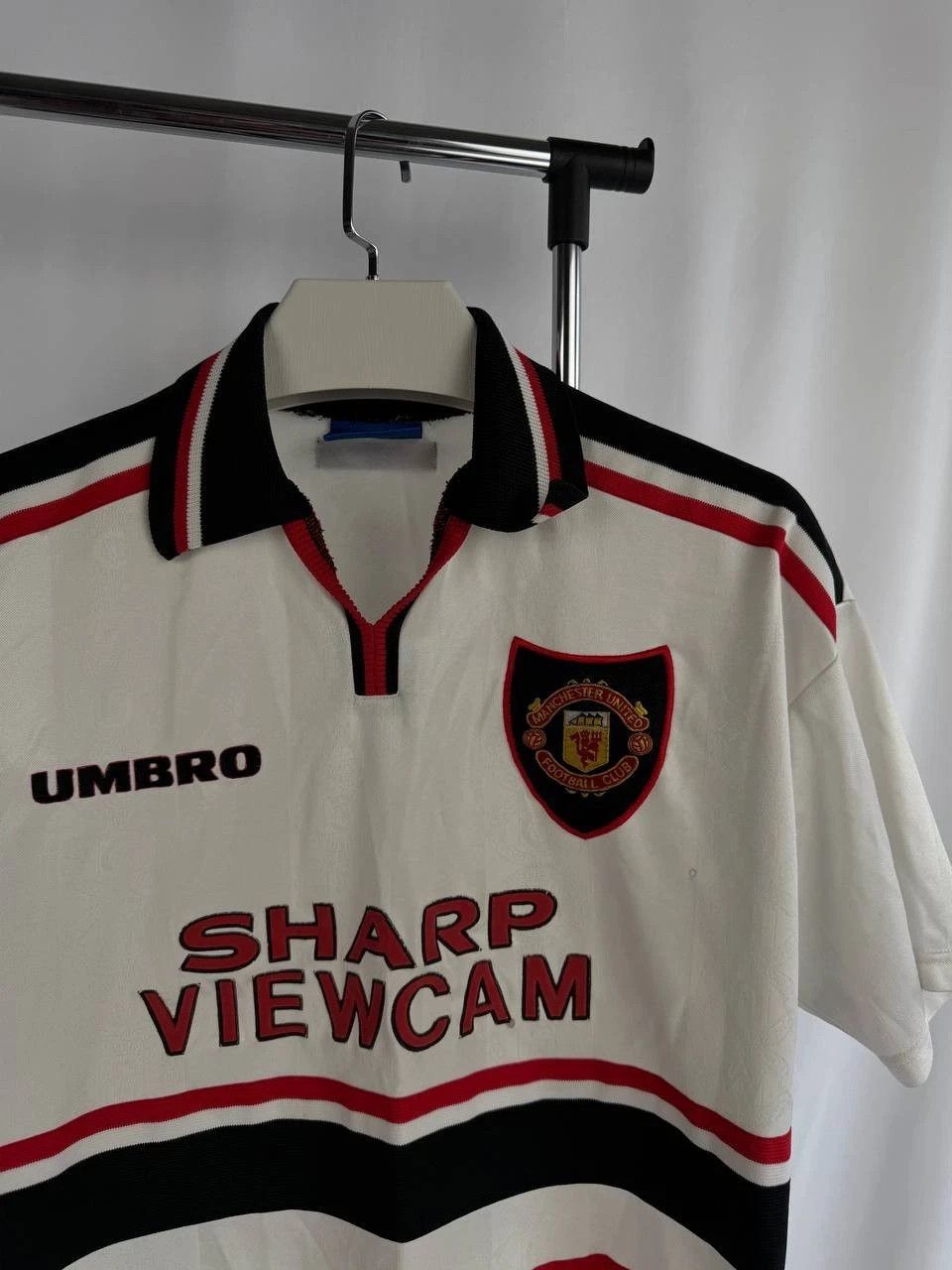 Umbro Umbro Manchester United 1997-1998 Away Jersey Polo Sharp Size US L / EU 52-54 / 3 - 2 Thumbnail