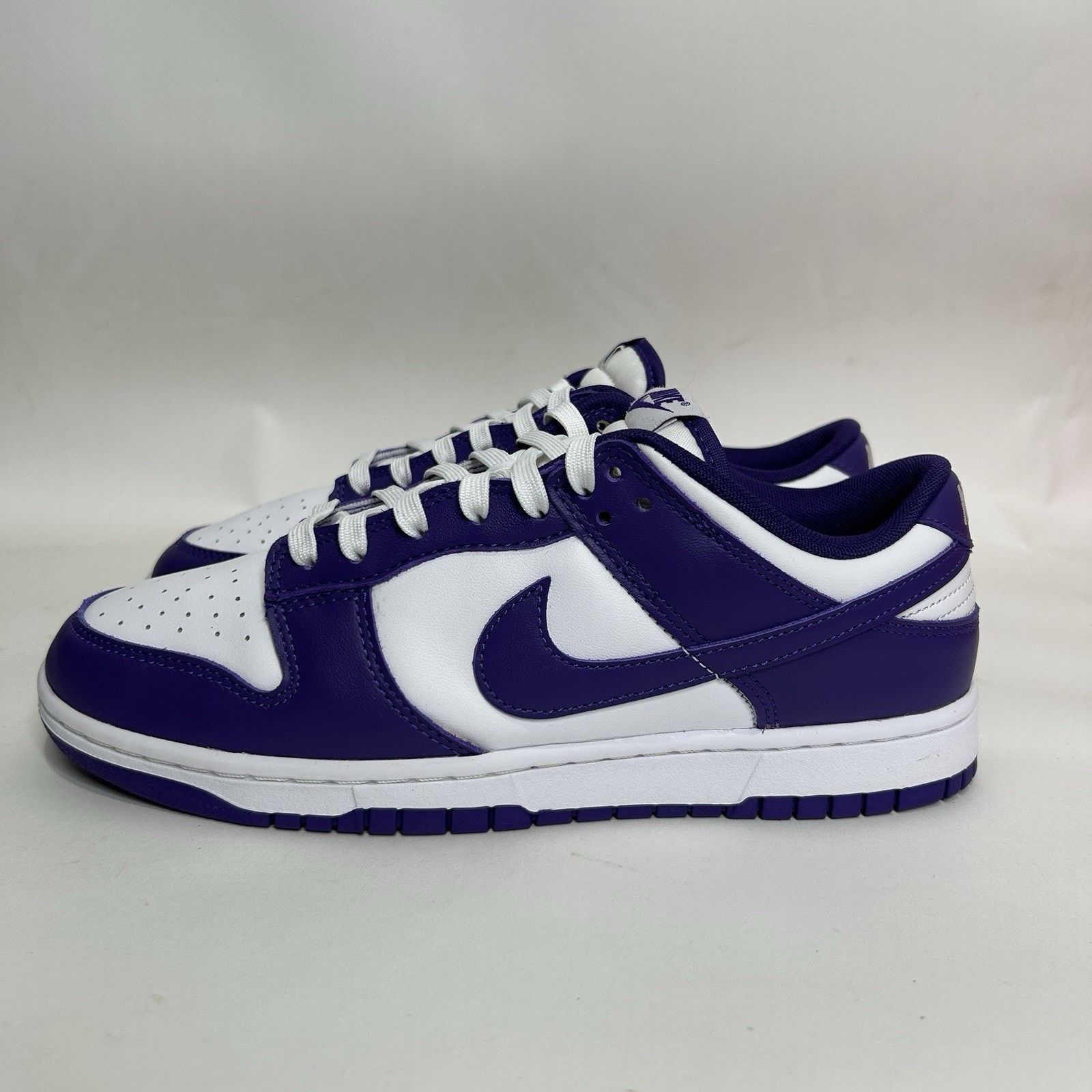 Nike Nike Dunk Low Retro "Championship Court Purple" Size US 9.5 / EU 42-43 - 6 Thumbnail