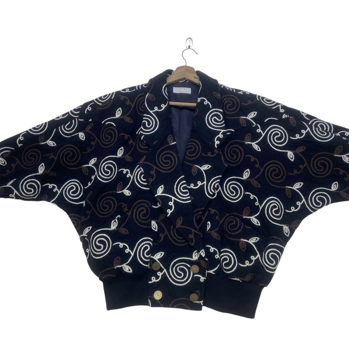 Japanese Brand 🔥Japanese Brand Flower Embroidery Loose Bomber Style Size M / US 6-8 / IT 42-44 - 3 Thumbnail