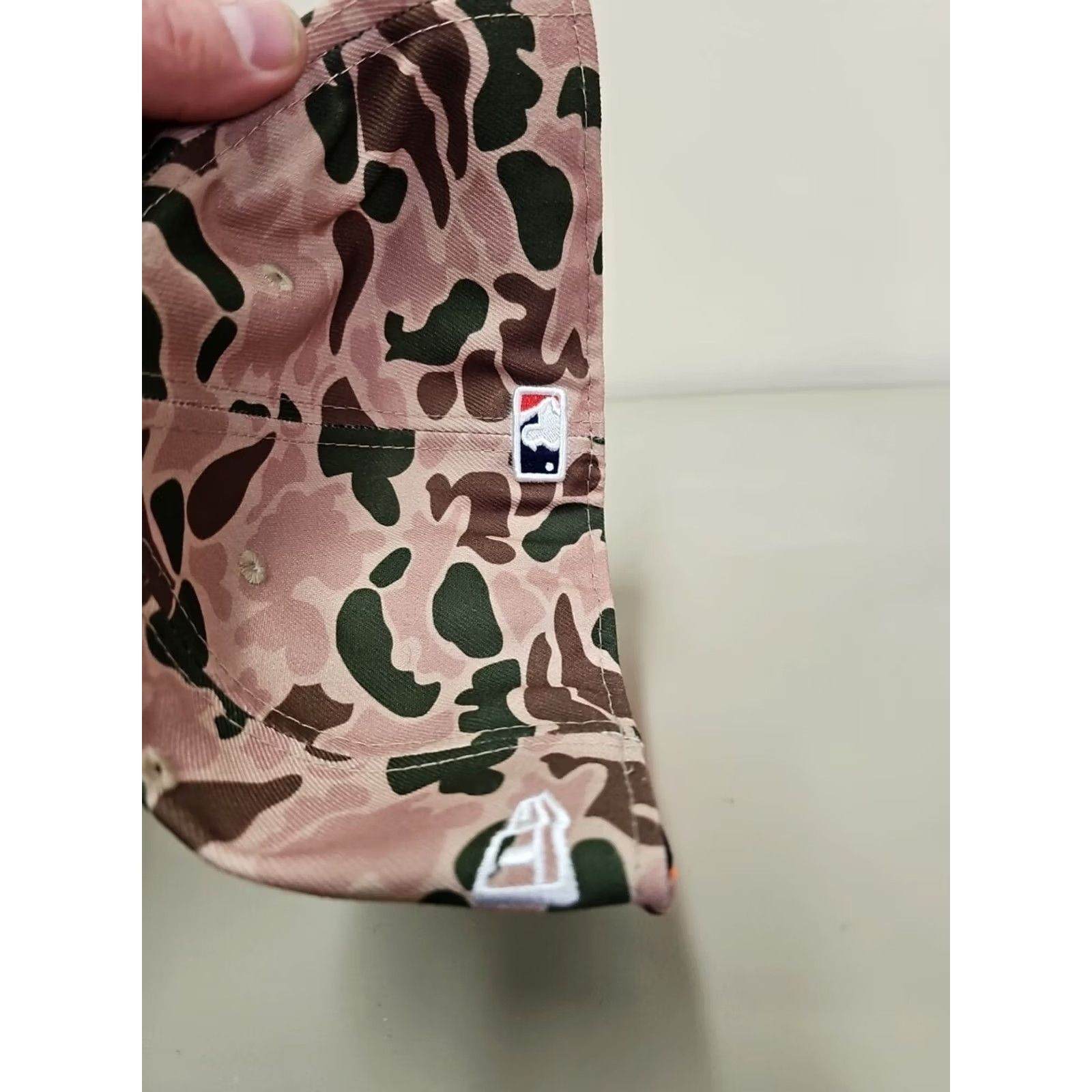 New Era New Era Chicago White Sox Duck Camo 2005 World Series 59Fifty Orange 7 1/8 7 1/4 Baseball Cap Men Sports Camouflage Lightweight Breathable Adjustable? Size ONE SIZE - 4 Thumbnail