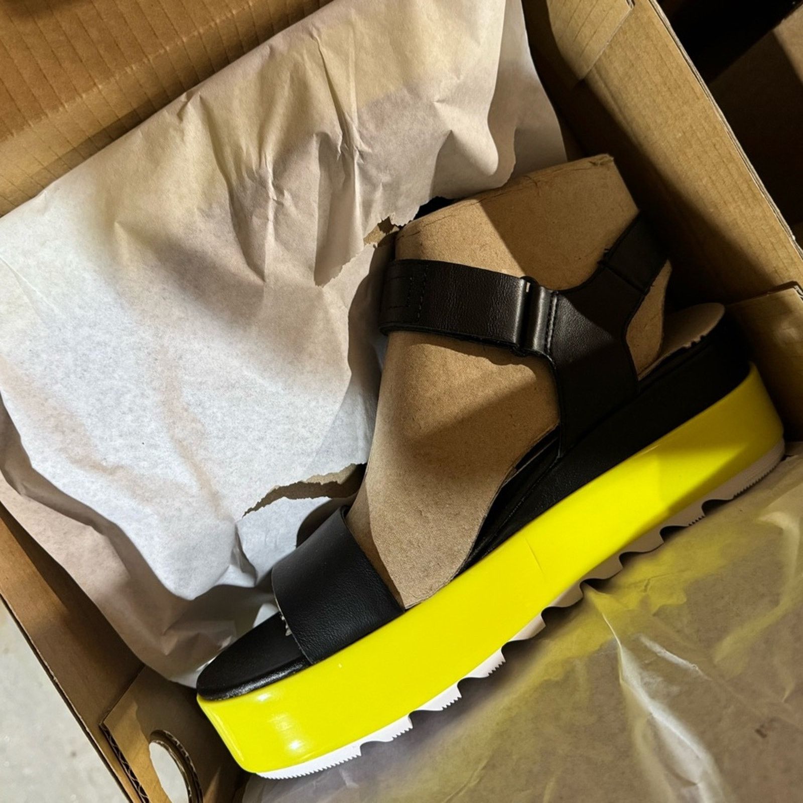 SOREL 🎉LAST PIECE🎉SOREL Leather Cameron Platform Sandals Size US 10 / IT 40 - 8 Thumbnail