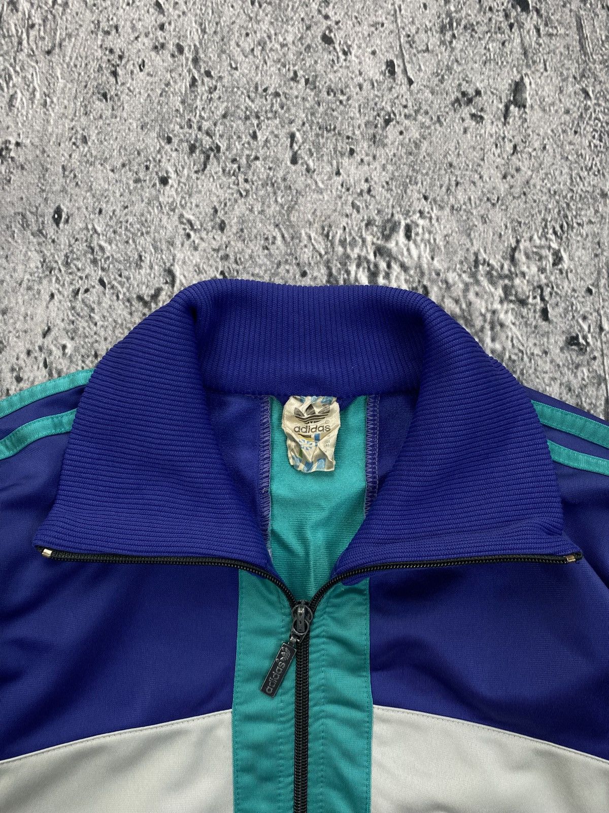 Adidas × Vintage Crewneck Vintage Adidas 90’ Streetwear Size US M / EU 48-50 / 2 - 5 Thumbnail