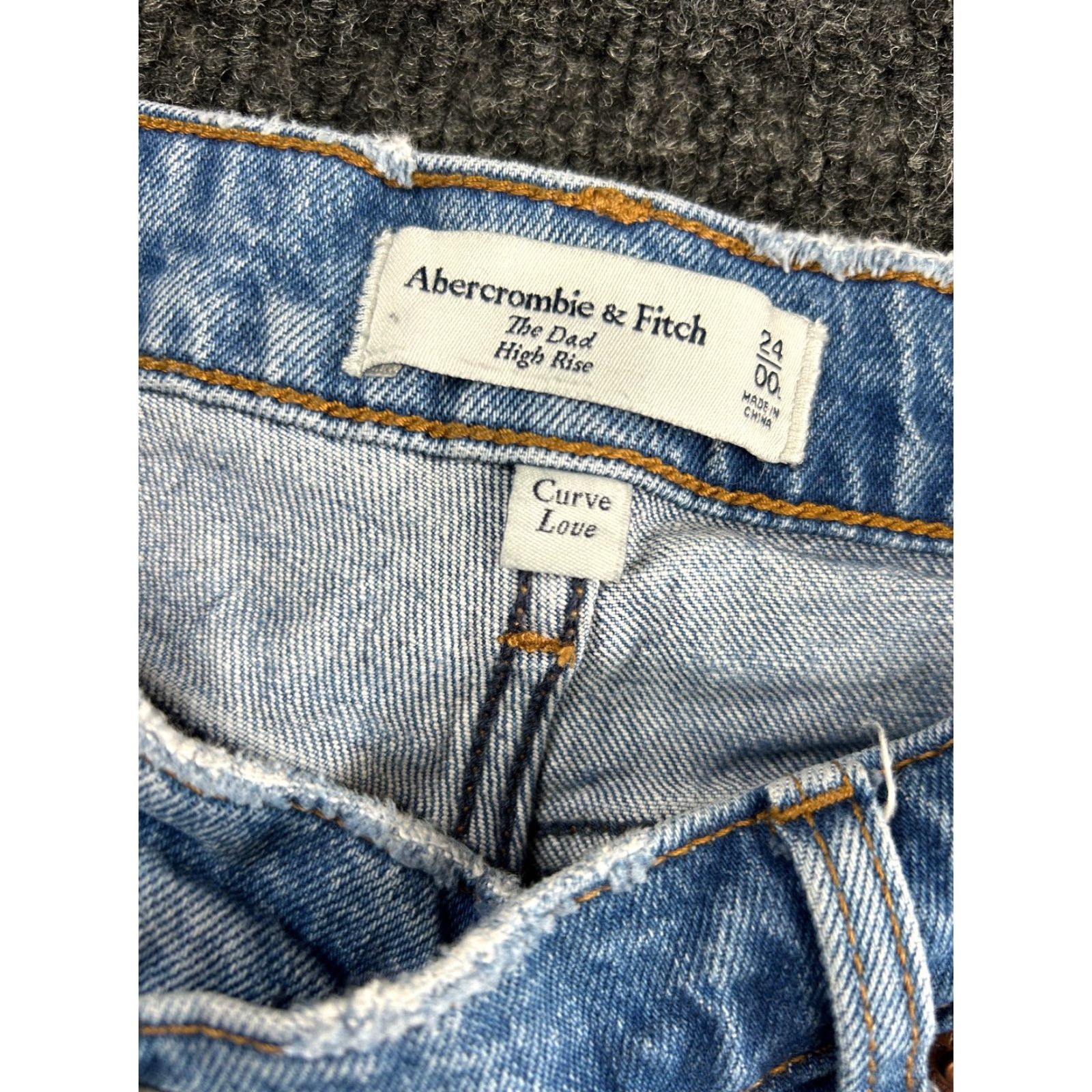 Abercrombie & Fitch Abercrombie & Fitch The Dad Jeans Womens 00 24 in Blue Cotton Denim 5-Pocket High Rise Regular 31 in 90s Love Retro Distressed Logo Zipper Button Mom Size 24" / US 00 / IT 34 - 4 Thumbnail