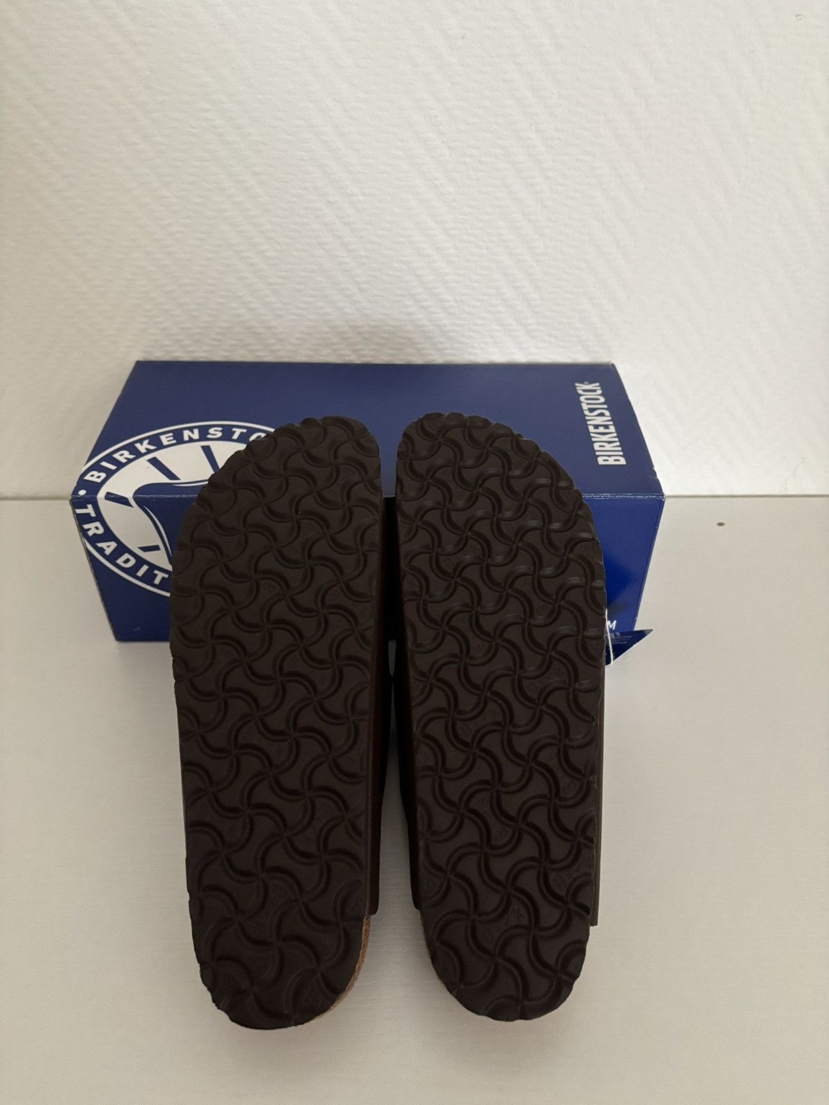 Birkenstock Birkenstock Arizona BS dark brown 41 new Size US 8 / EU 41 - 7 Thumbnail