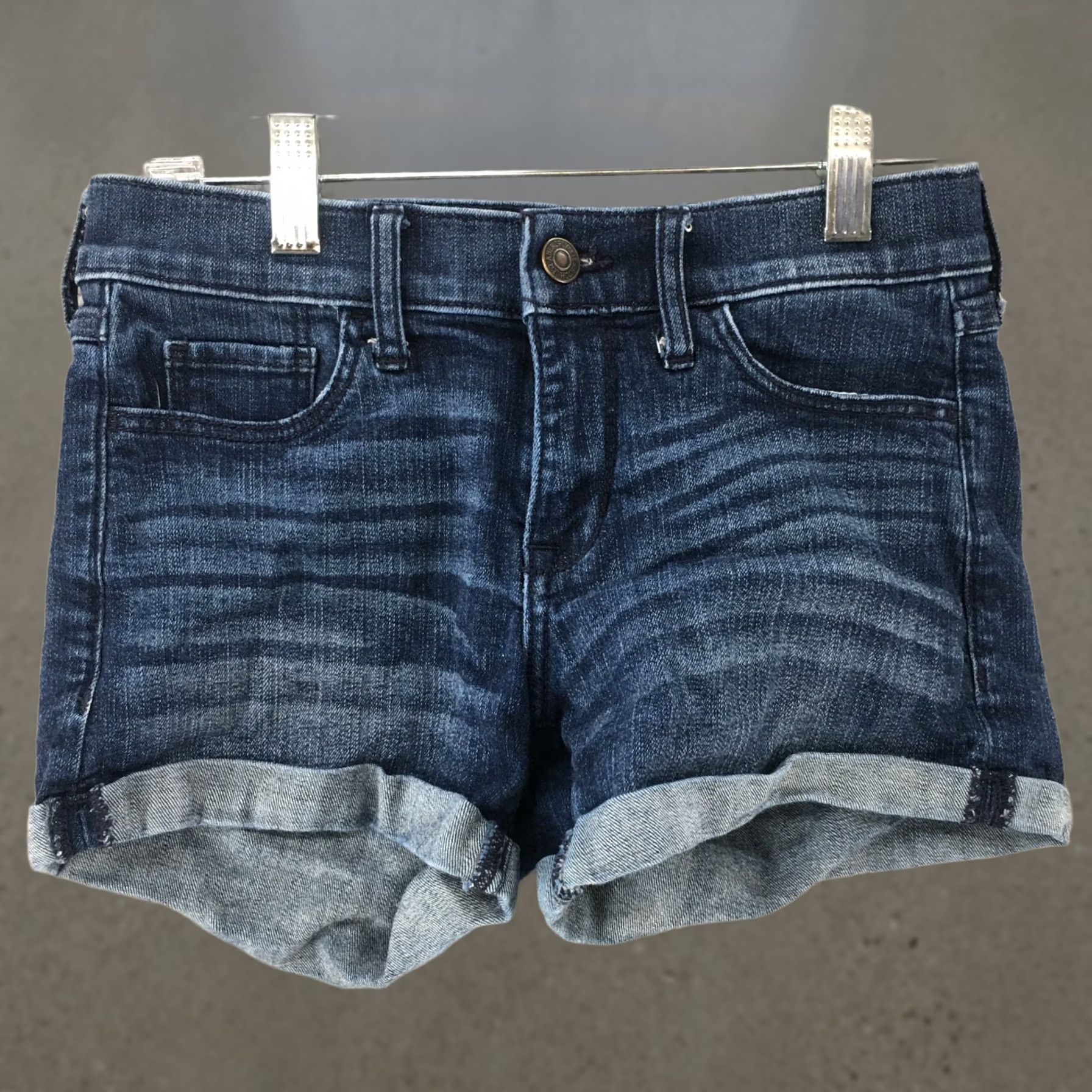 Abercrombie & Fitch Abercrombie & Fitch Hot Boyfriend Rolled Cuff Hem Denim Short Womens 24 Blue Shirt Jeans Boyfriend Slim Casual Modern 5-Pocket Womens Blue 24 Size 42" / US 20 - 1 Thumbnail