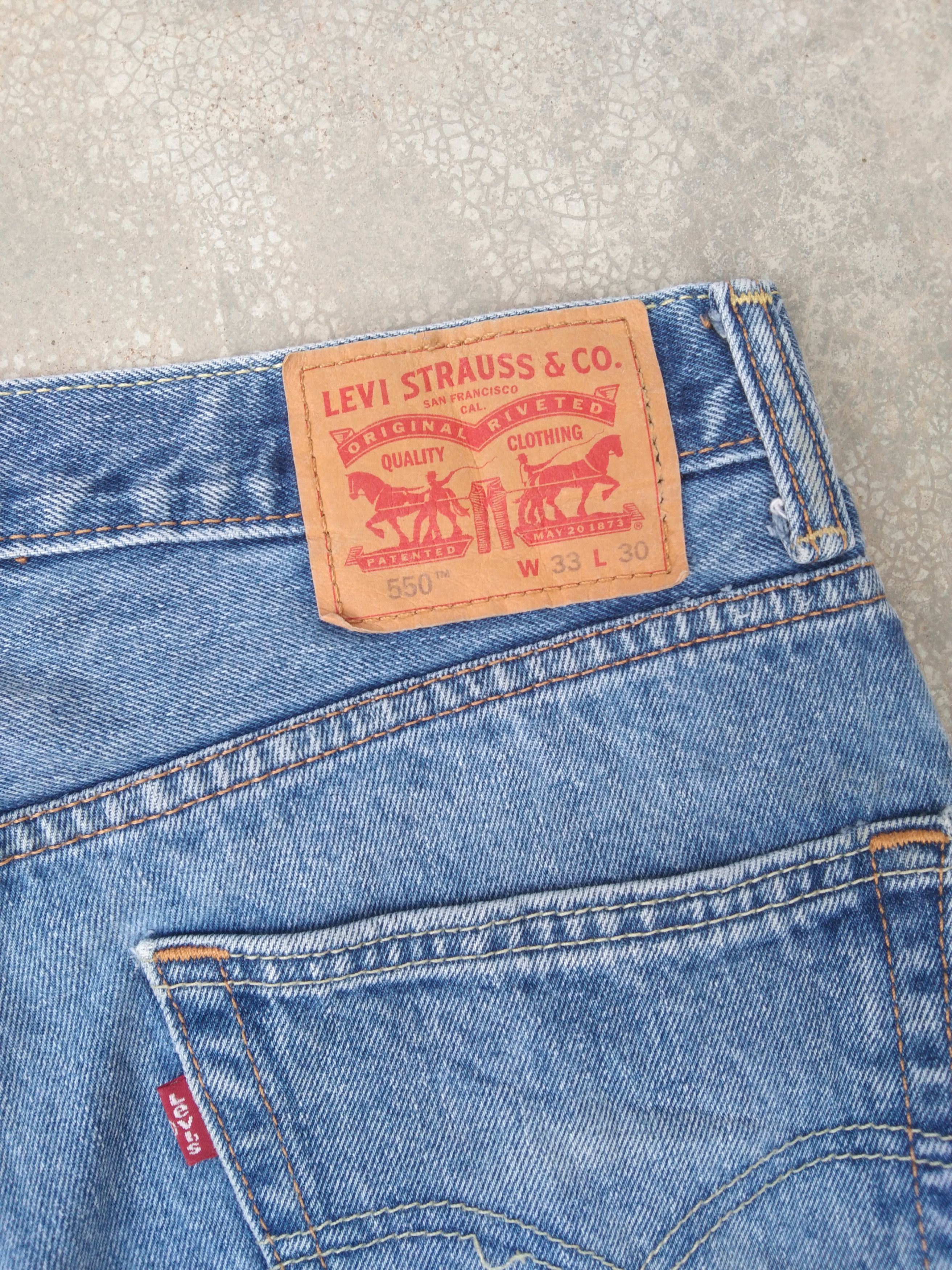 Levi's Vintage Levi's Jeans 550 Light Blue Denim 33x30 Size US 33 - 5 Thumbnail