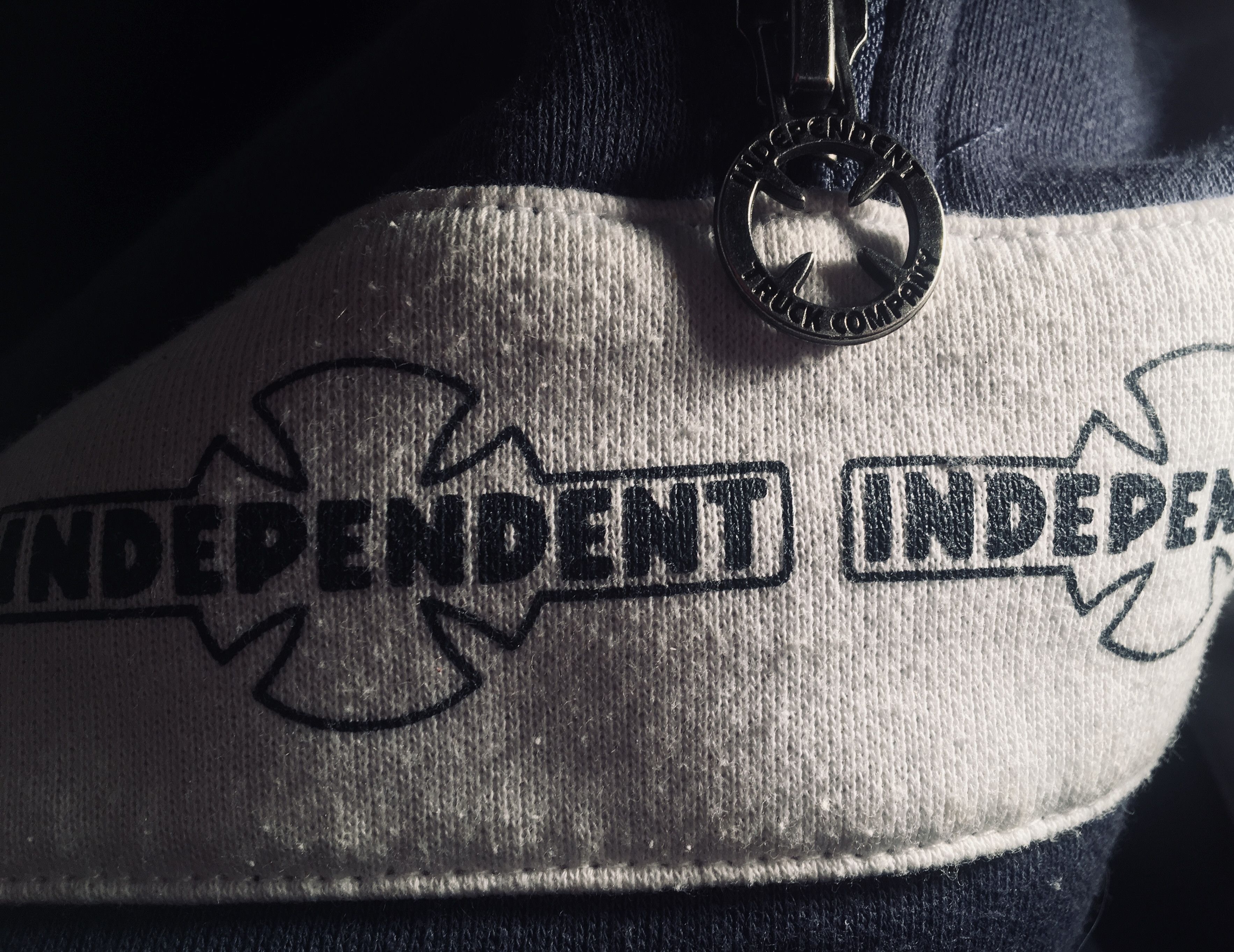 Independent Truck Co. Independent Truck Company Skate Sweater Size M Size US M / EU 48-50 / 2 - 4 Thumbnail