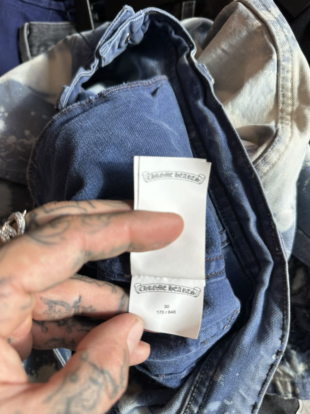 Chrome Hearts Chrome Hearts 100 cross patch jeans size 30 Size US 30 / EU 46 - 15 Thumbnail