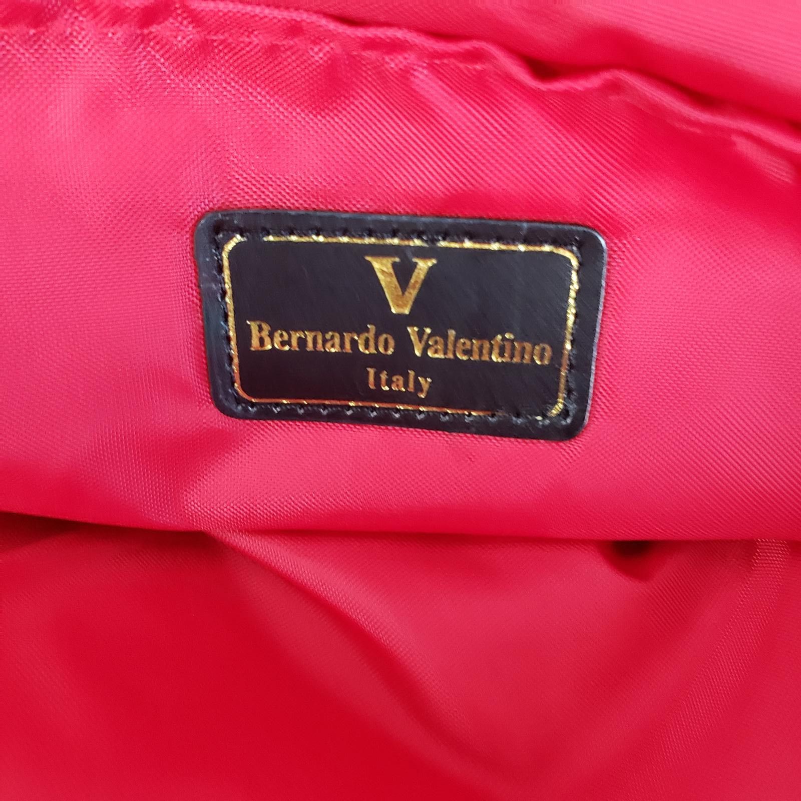 Designer Bernardo Valentino Quilted Tote Bag - Stylish and Spacious Size ONE SIZE - 6 Thumbnail