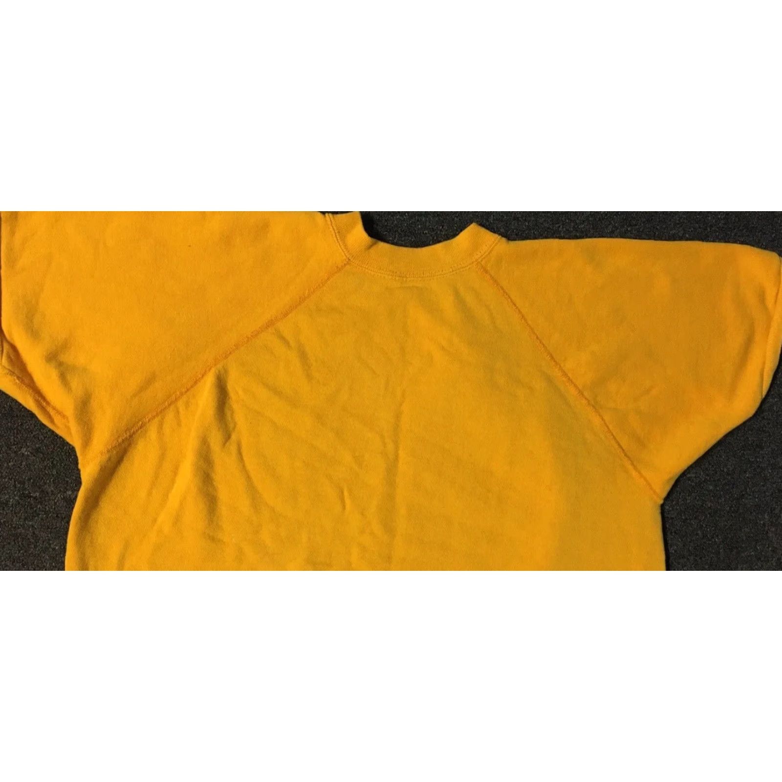 Vintage VINTAGE 70s Faded Distressed Short Sleeve Sweatshirt S USA Grunge Skate Surf Punk Biker Shirt Men Yellow 90s 80s Punk Rock USA College Vintage Size US S / EU 44-46 / 1 - 6 Thumbnail