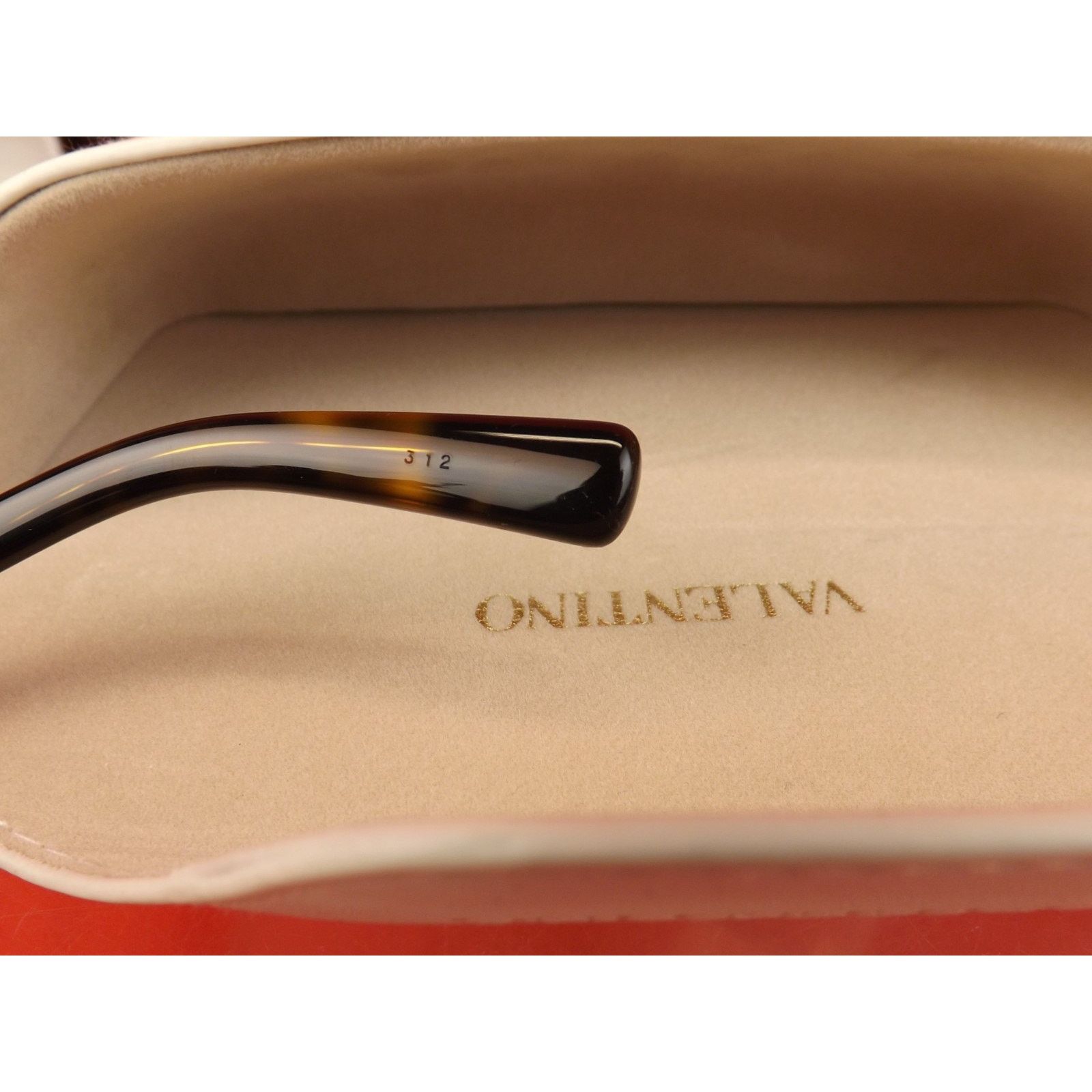 Valentino VALENTINO ROCKSTUDS DARK BROWN PLASTIC FRAME SUNGLASSES ITAL Size ONE SIZE - 12 Thumbnail