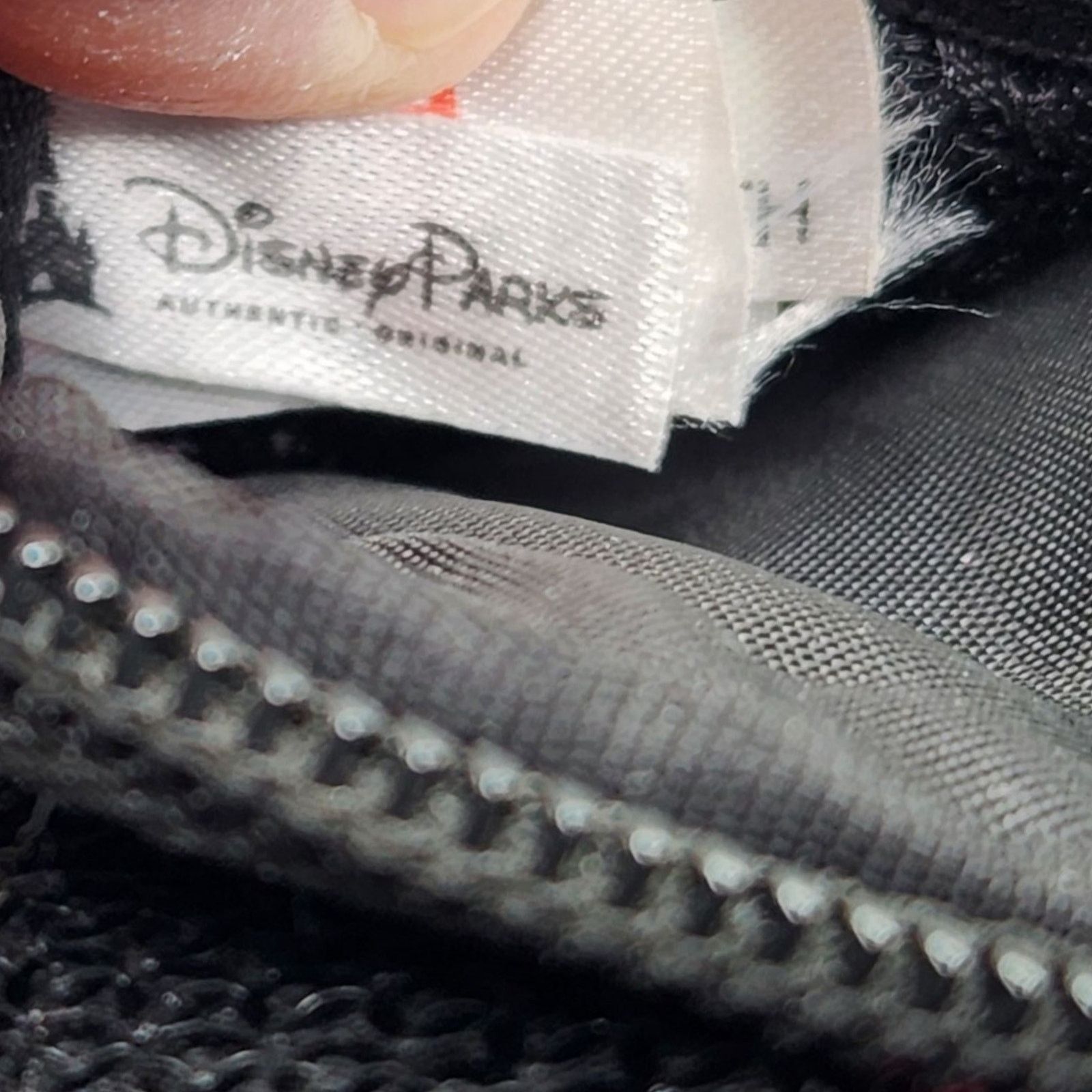 Other Disney Parks D-Tech Minnie Mouse Sequin Crossbody Phone Bag Size ONE SIZE - 8 Thumbnail