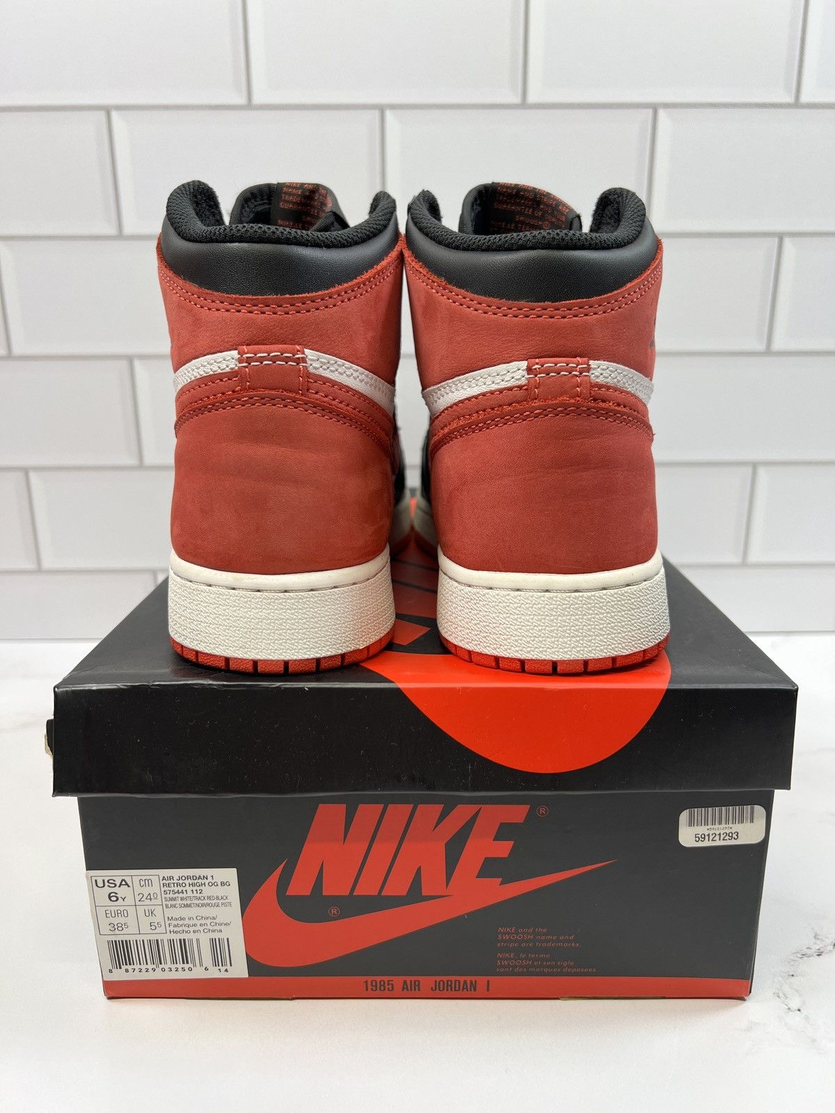 Jordan Brand Nike Air Jordan 1 1s Retro High OG GS Track Red Size US 6 / EU 39 - 3 Thumbnail
