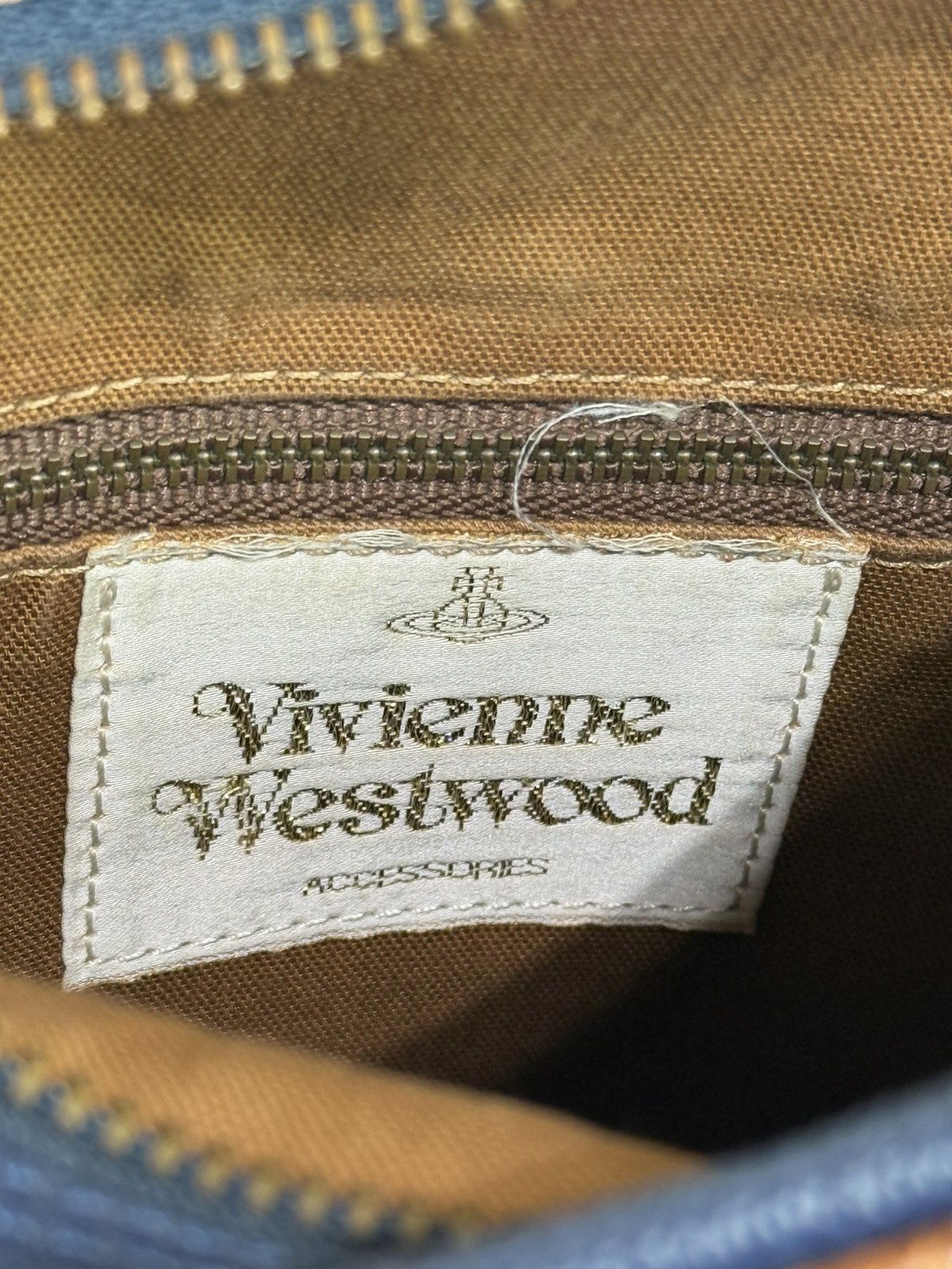 Vivienne Westwood Vivienne Westwood Gold Label Monogram Crossbody Shoulder Bag Size ONE SIZE - 14 Thumbnail