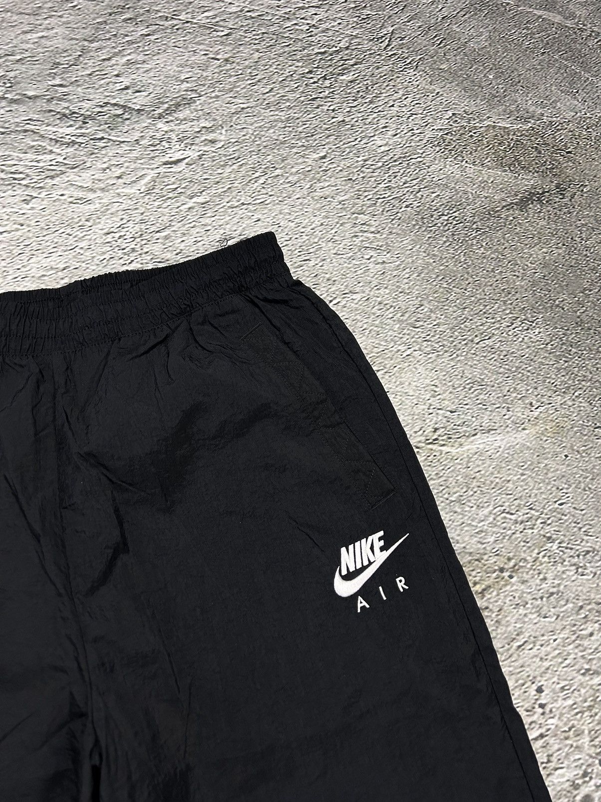 Nike Nike nylon track pants black vintage drill Y2K parachute Size US 28 / EU 44 - 2 Thumbnail