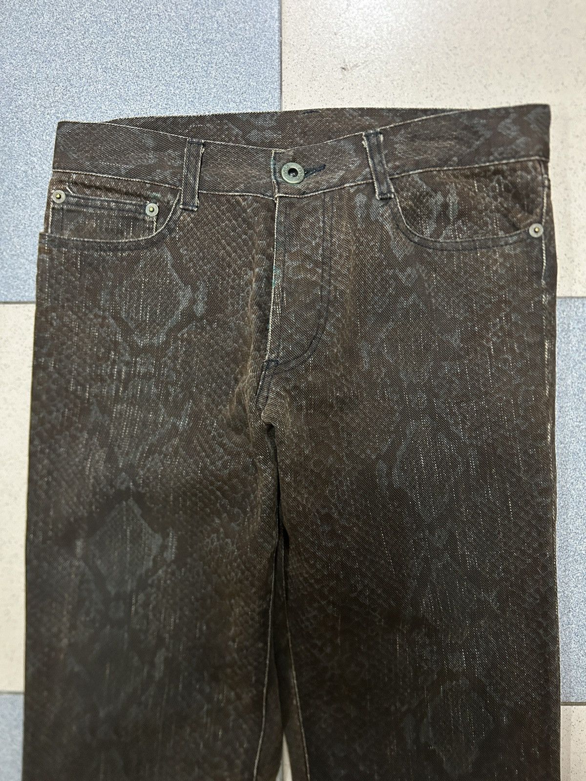 5351 POUR LES HOMMES × Japanese Brand Vintage 5351 Pour Les Hommes Snake Print Jeans Size US 28 / EU 44 - 2 Thumbnail
