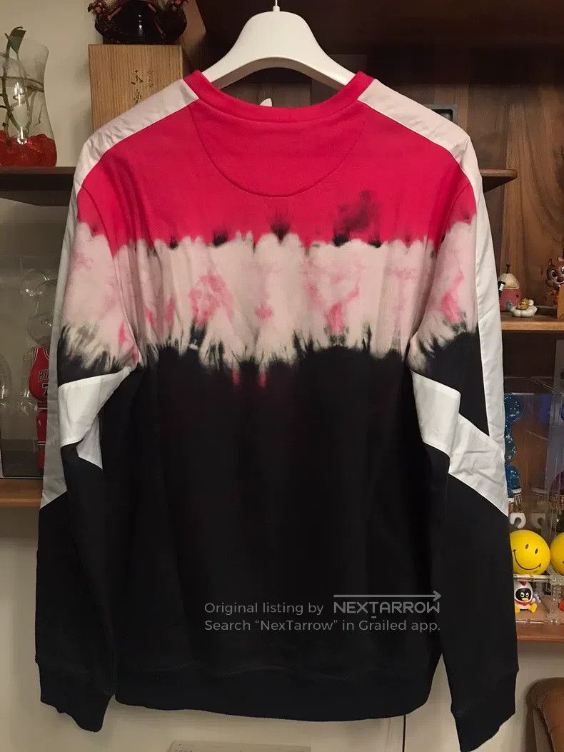 Valentino Valentino Letters with gradient smudged sweatshirt Size L / US 10 / IT 46 - 2 Thumbnail