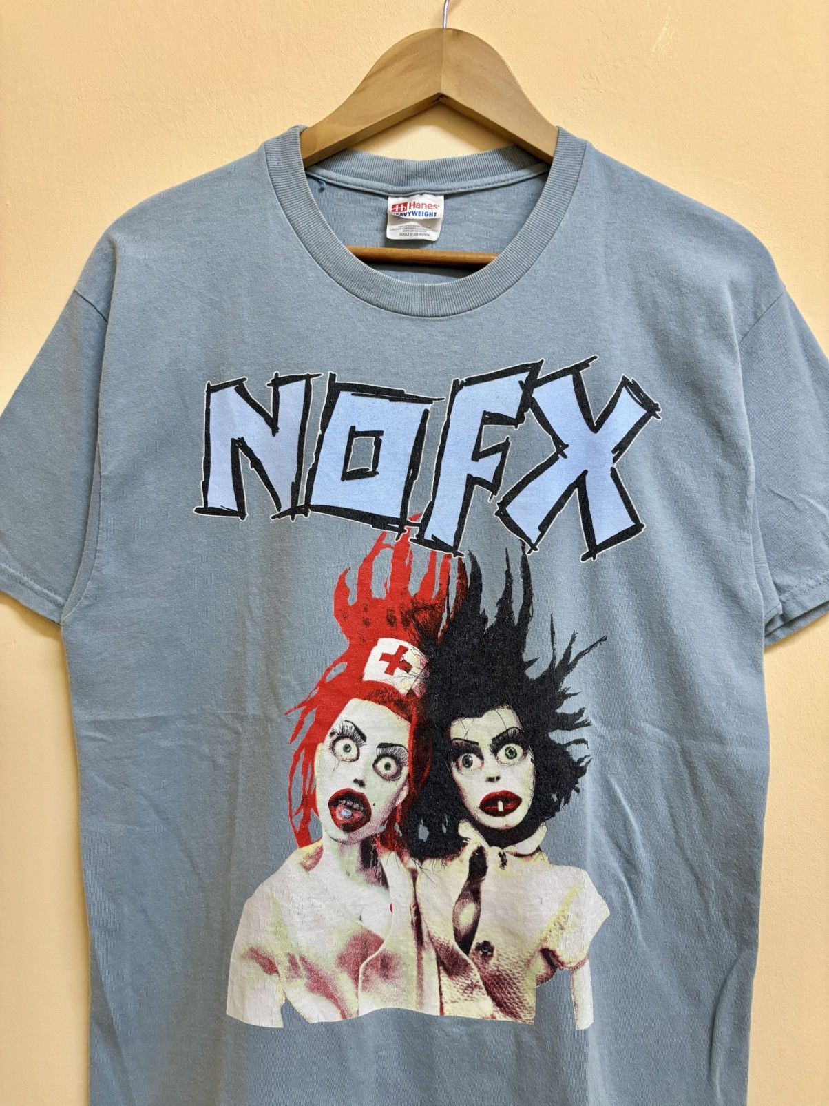 Vintage Vintage 2000 Nofx Band Pump Up The Valuum T-Shirt Size US M / EU 48-50 / 2 - 3 Thumbnail