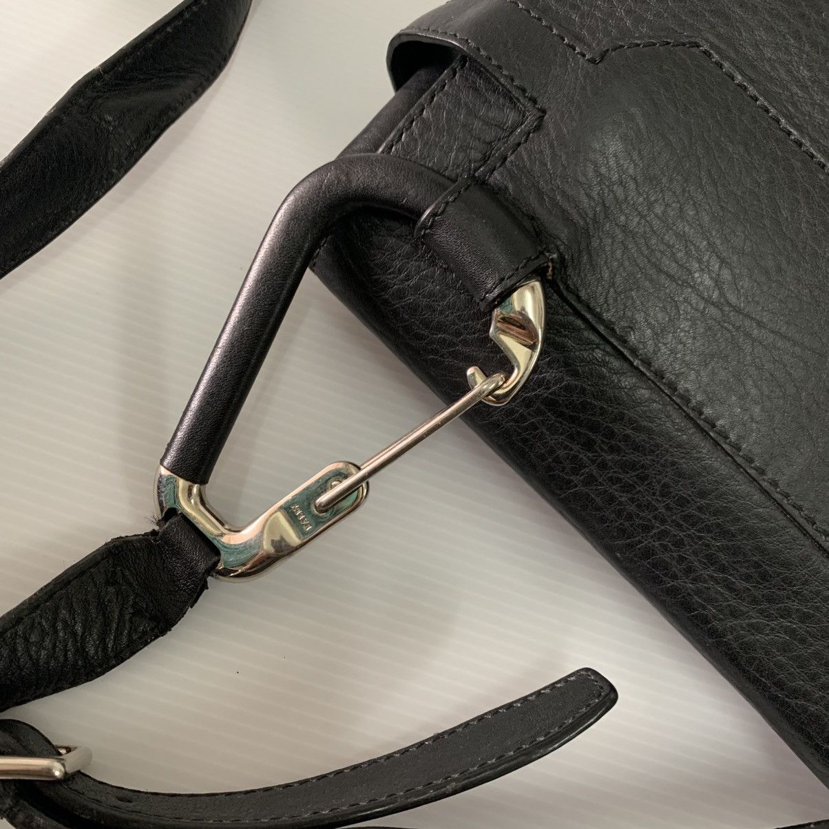 Bally Bally Leather Slingbag Size ONE SIZE - 8 Thumbnail