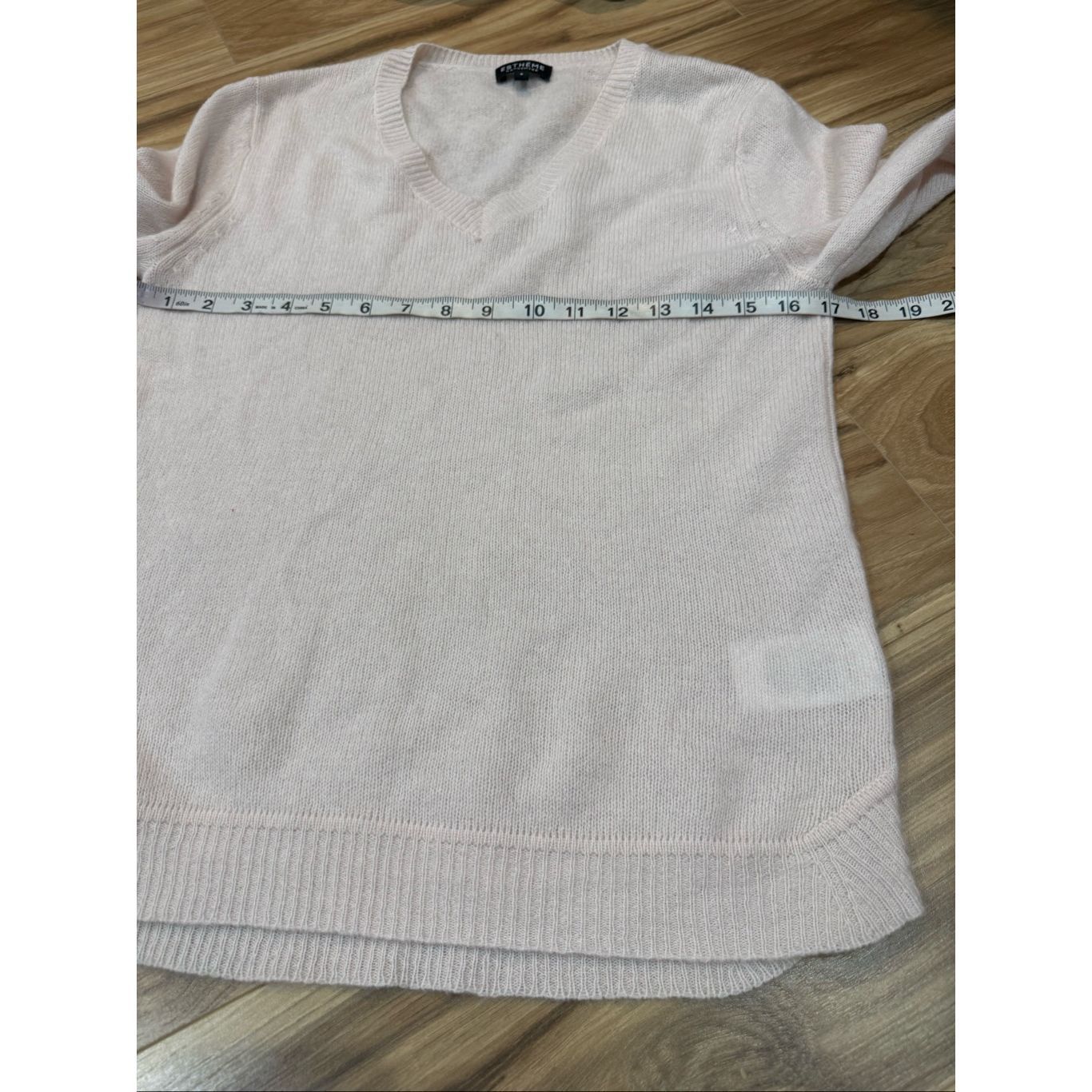 Grand Scheme Estheme V-neck cashmere light pink sweater size Small Size S / US 4 / IT 40 - 6 Thumbnail