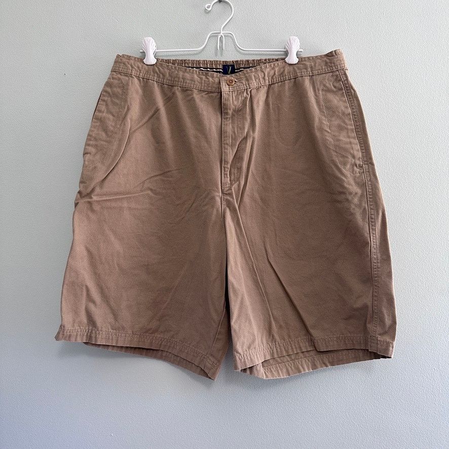 Van Heusen Van Heusen khaki shorts size 40 Size US 40 / EU 56 - 2 Thumbnail