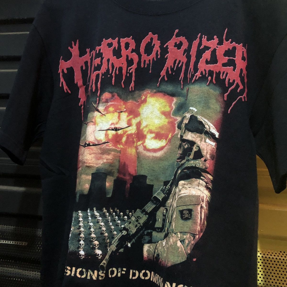 Anvil × Band Tees Terrorizer Illusions of dominance band tee Size US M / EU 48-50 / 2 - 2 Thumbnail