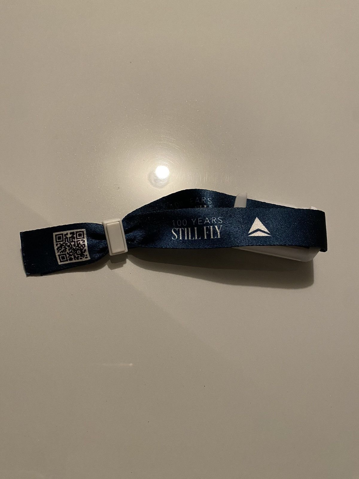 Other Delta Airlines 100 years CES Las Vegas the sphere wrist band Size ONE SIZE - 1 Thumbnail
